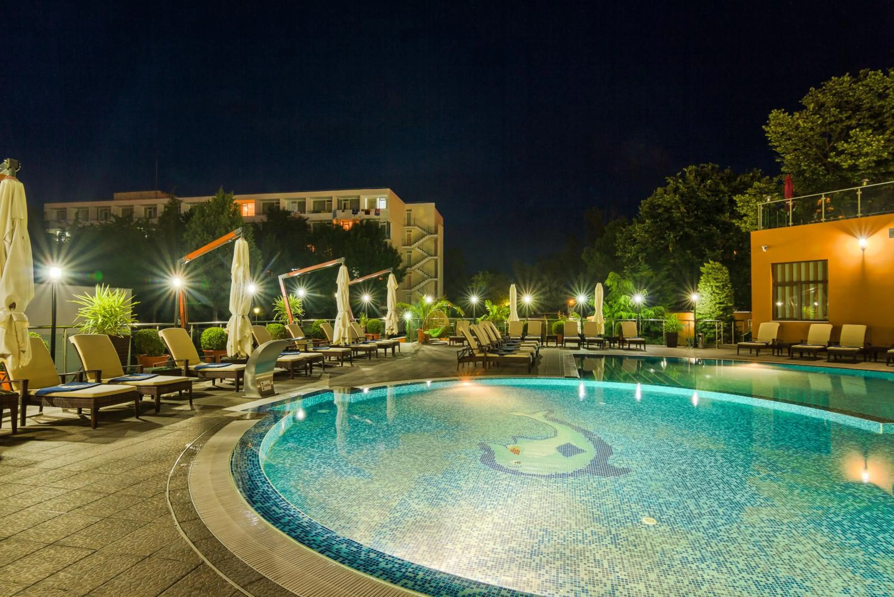 Night in Hotel Saturn