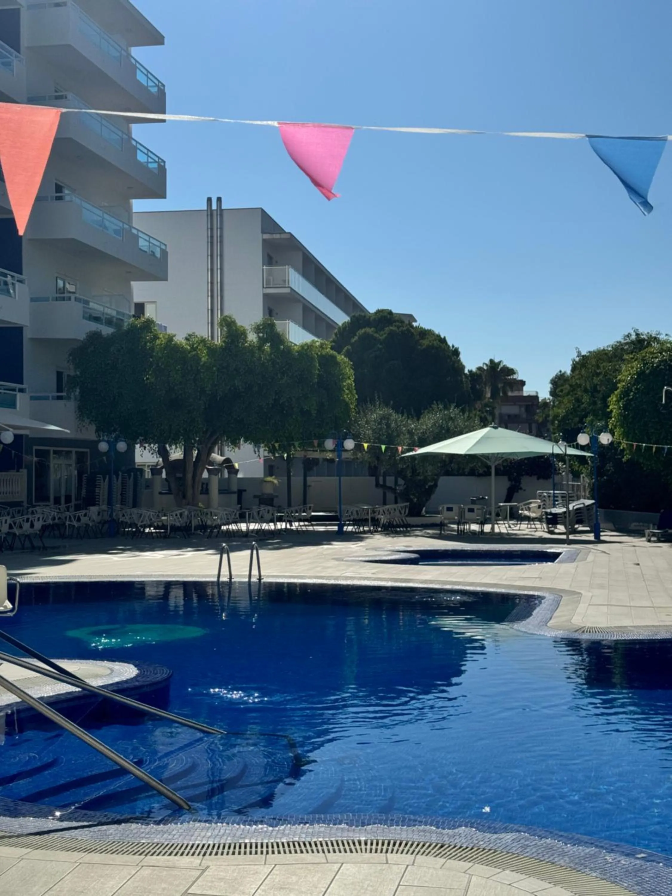 Swimming pool in Santa Monica Playa