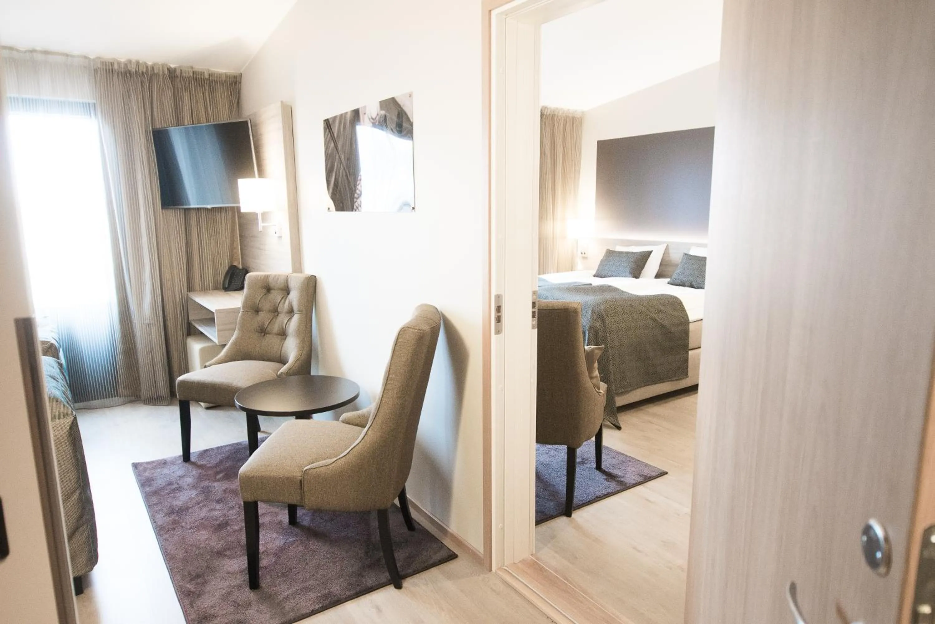 Day, Bed in Hotel Pommern