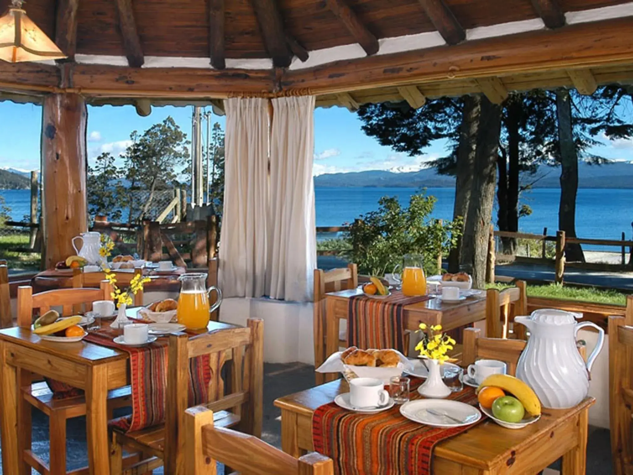 Breakfast in HTL La Malinka Breakfast in HTL La Malinka