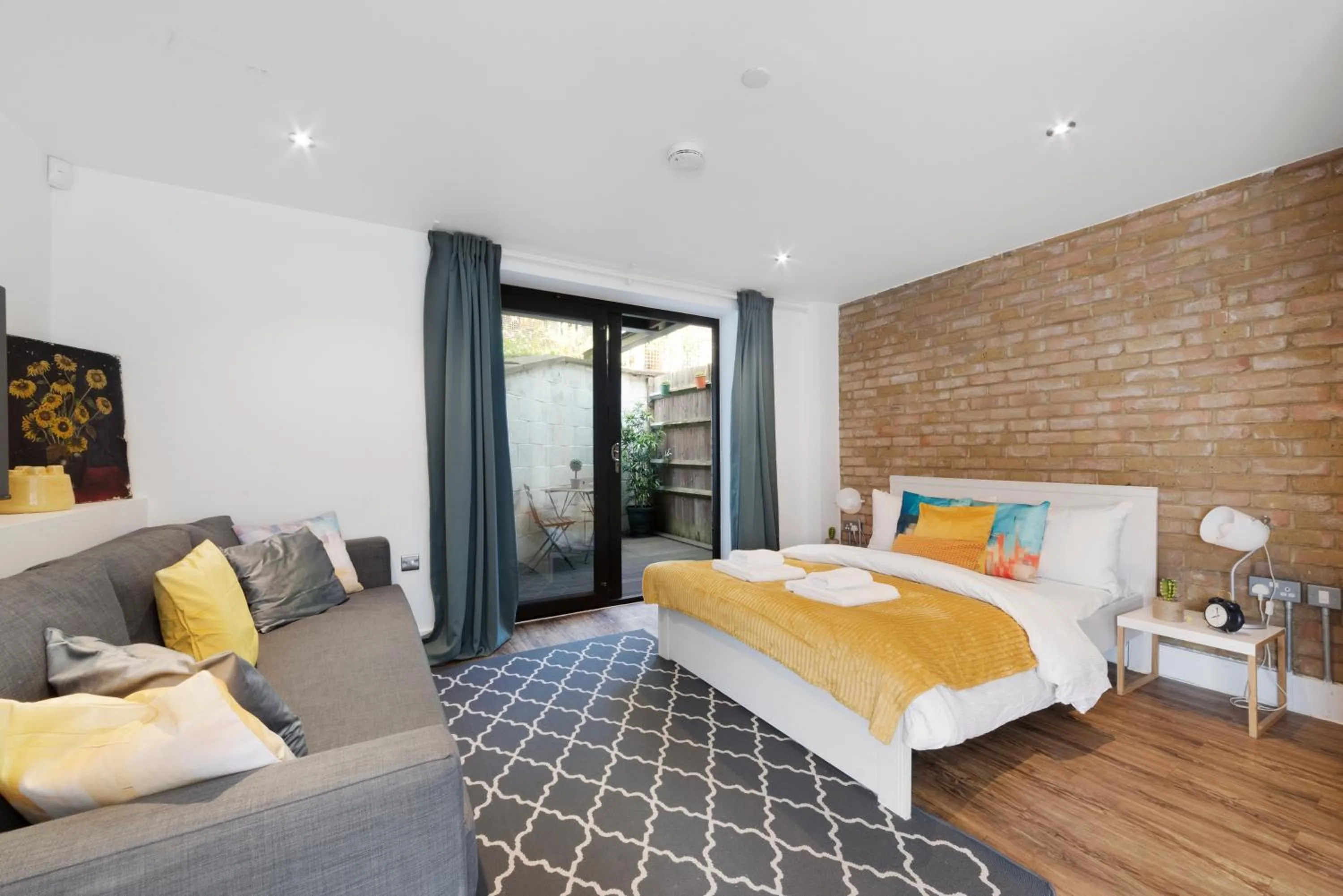 Bed in Manor House Studios By Morethanstays