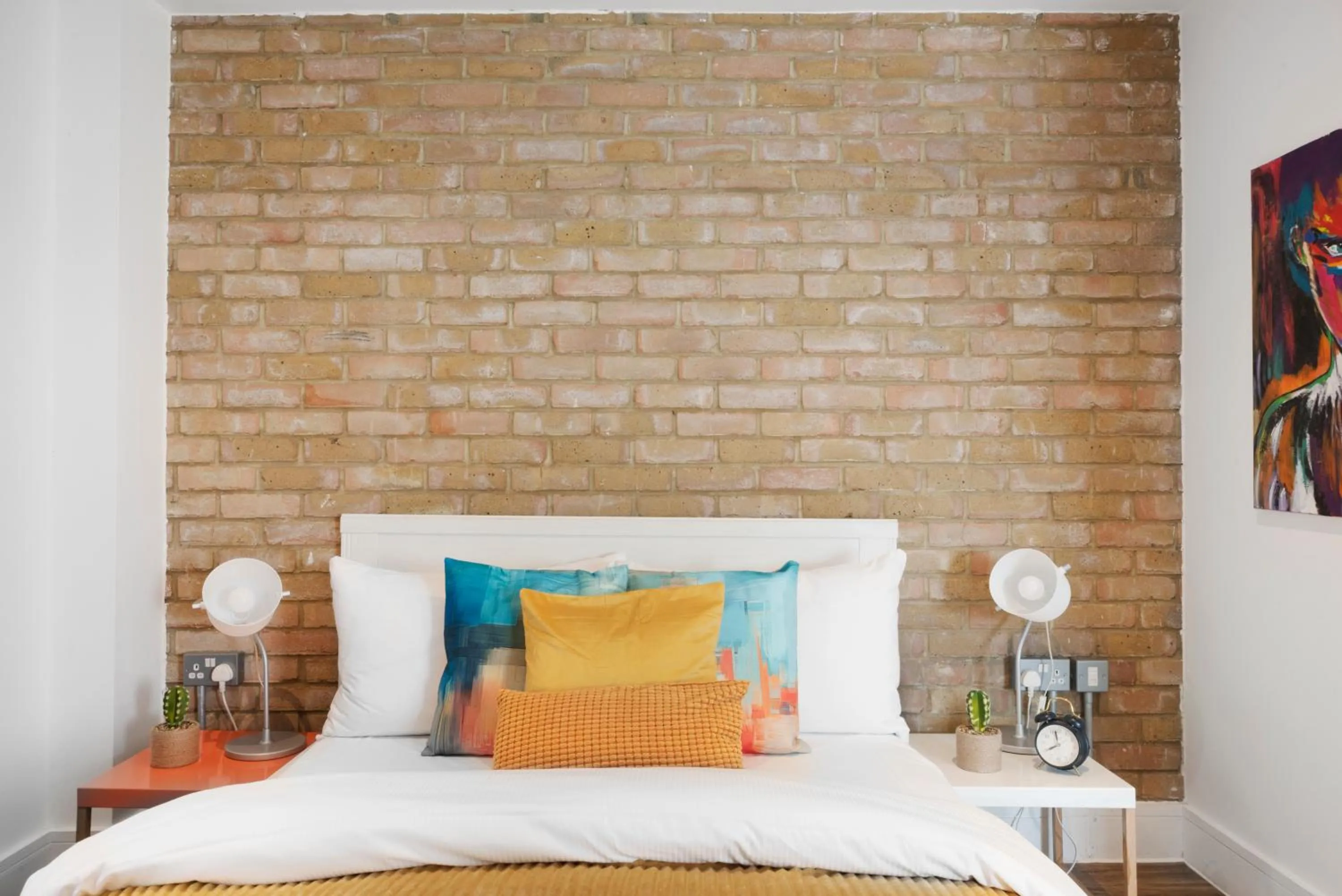 Bed in Manor House Studios By Morethanstays