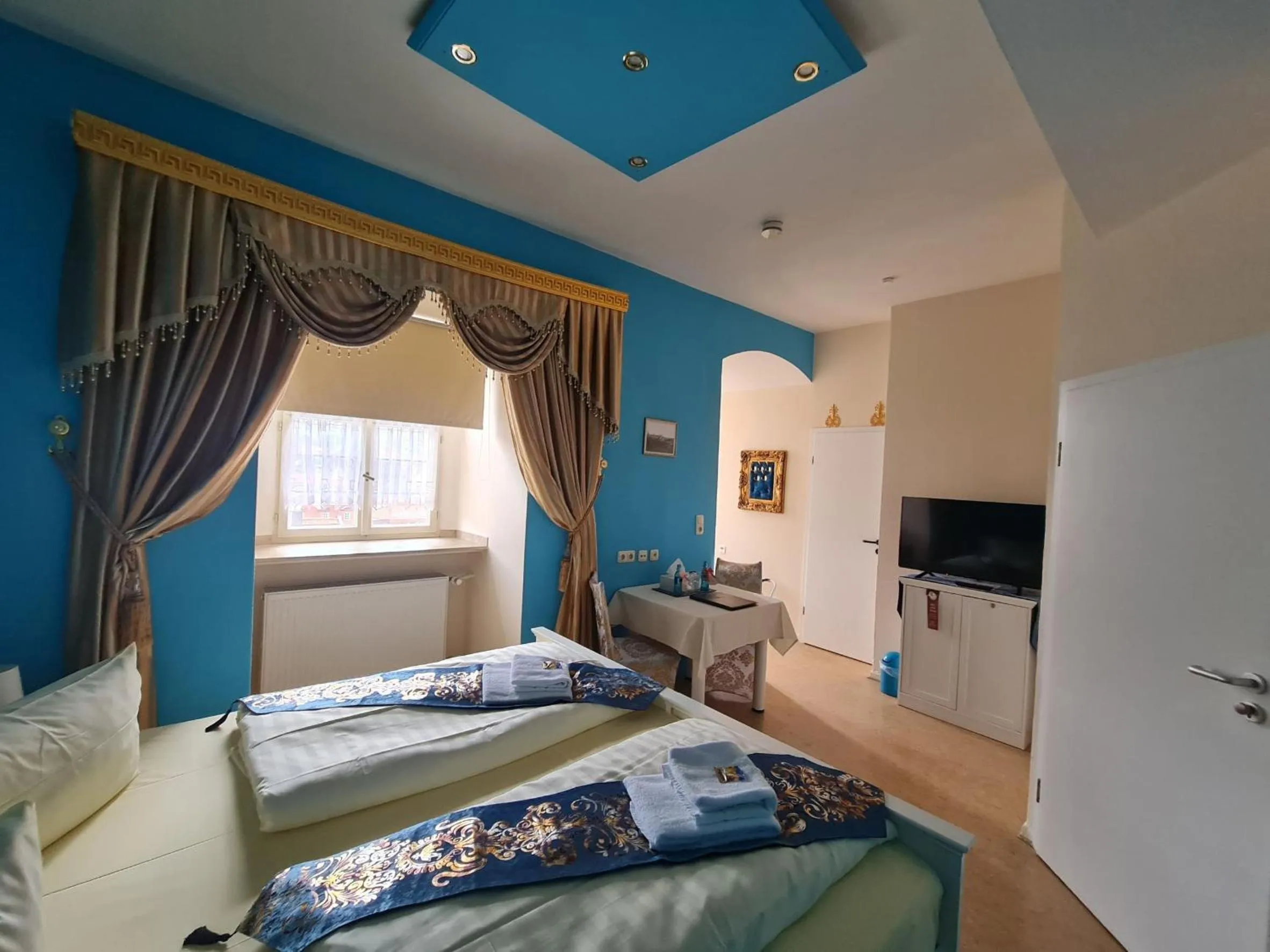 Bedroom, Bed in Hotel & Café Schachtenburg