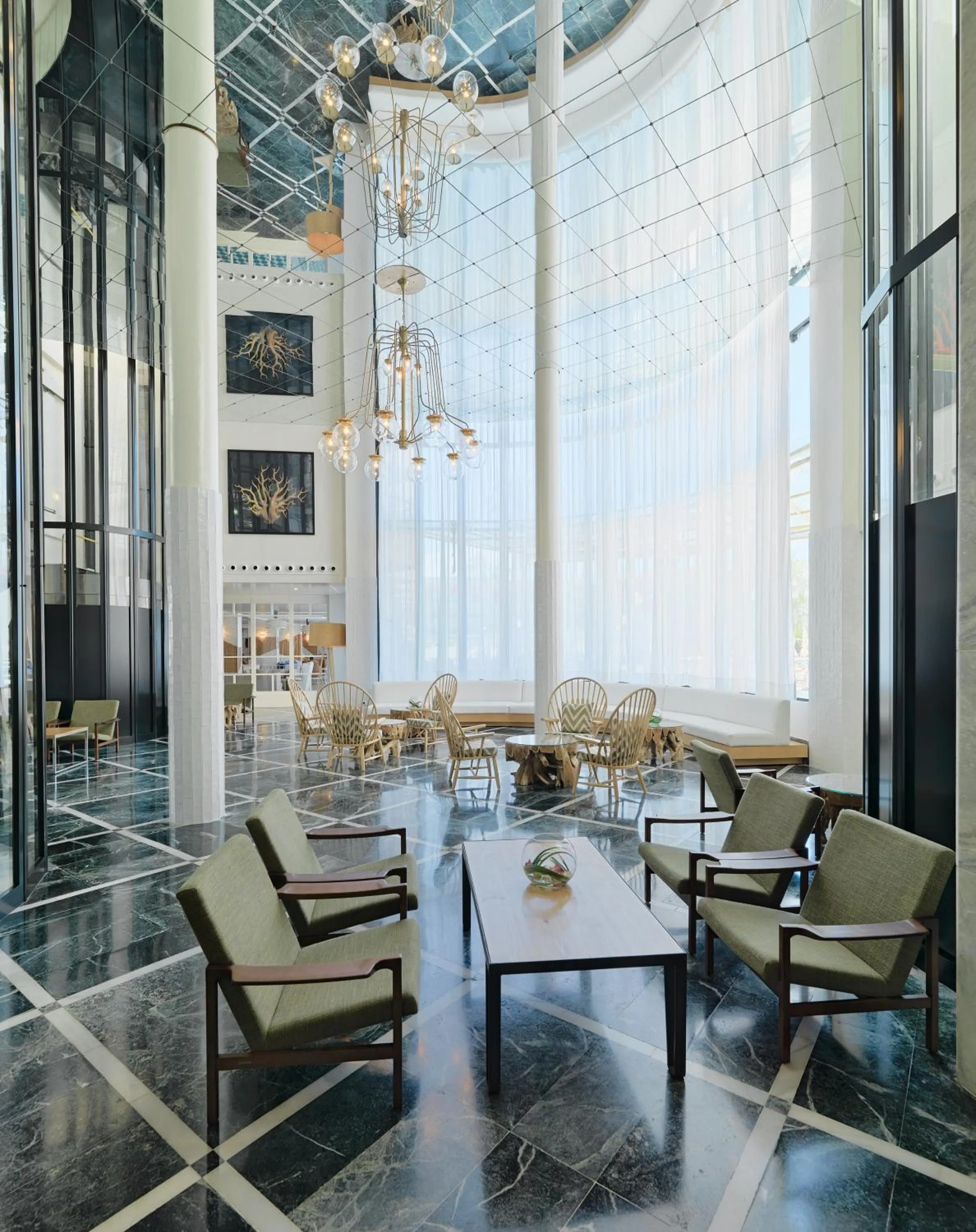 Lobby or reception in H10 Cambrils Playa