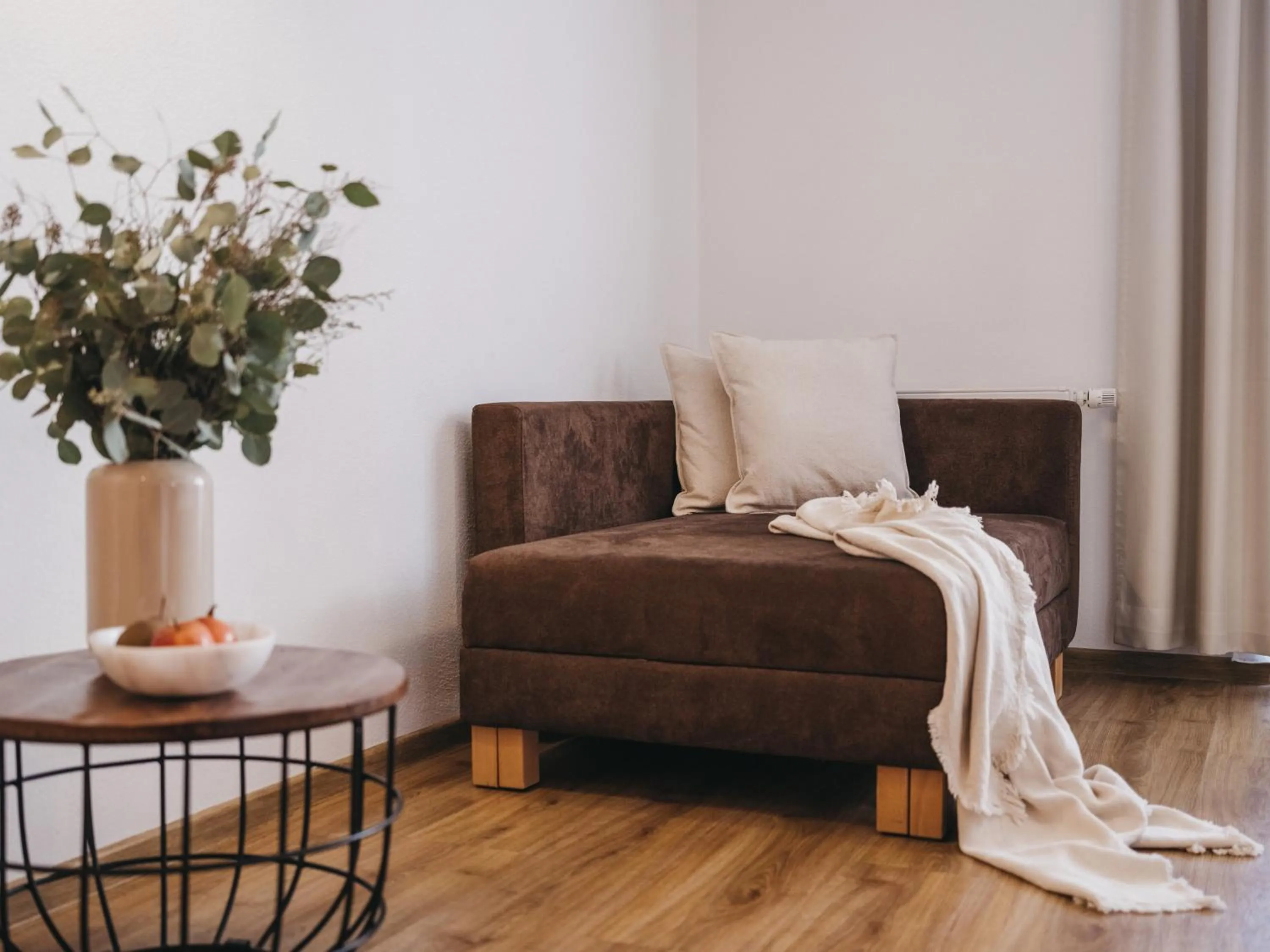 Living room in Hotel Vier Jahreszeiten by VAYA