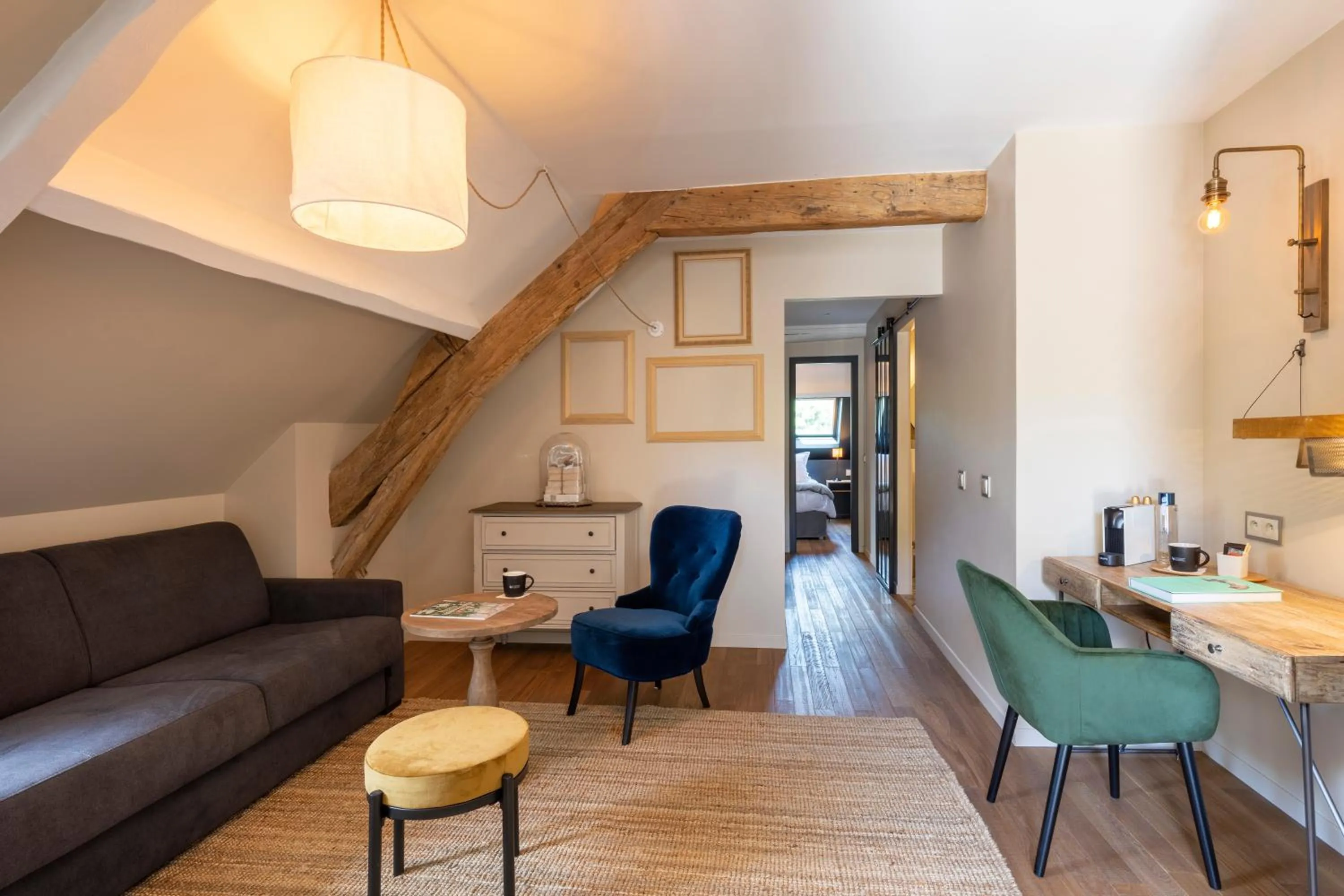 Living room in Les Demeures de Varennes, BW Signature Collection