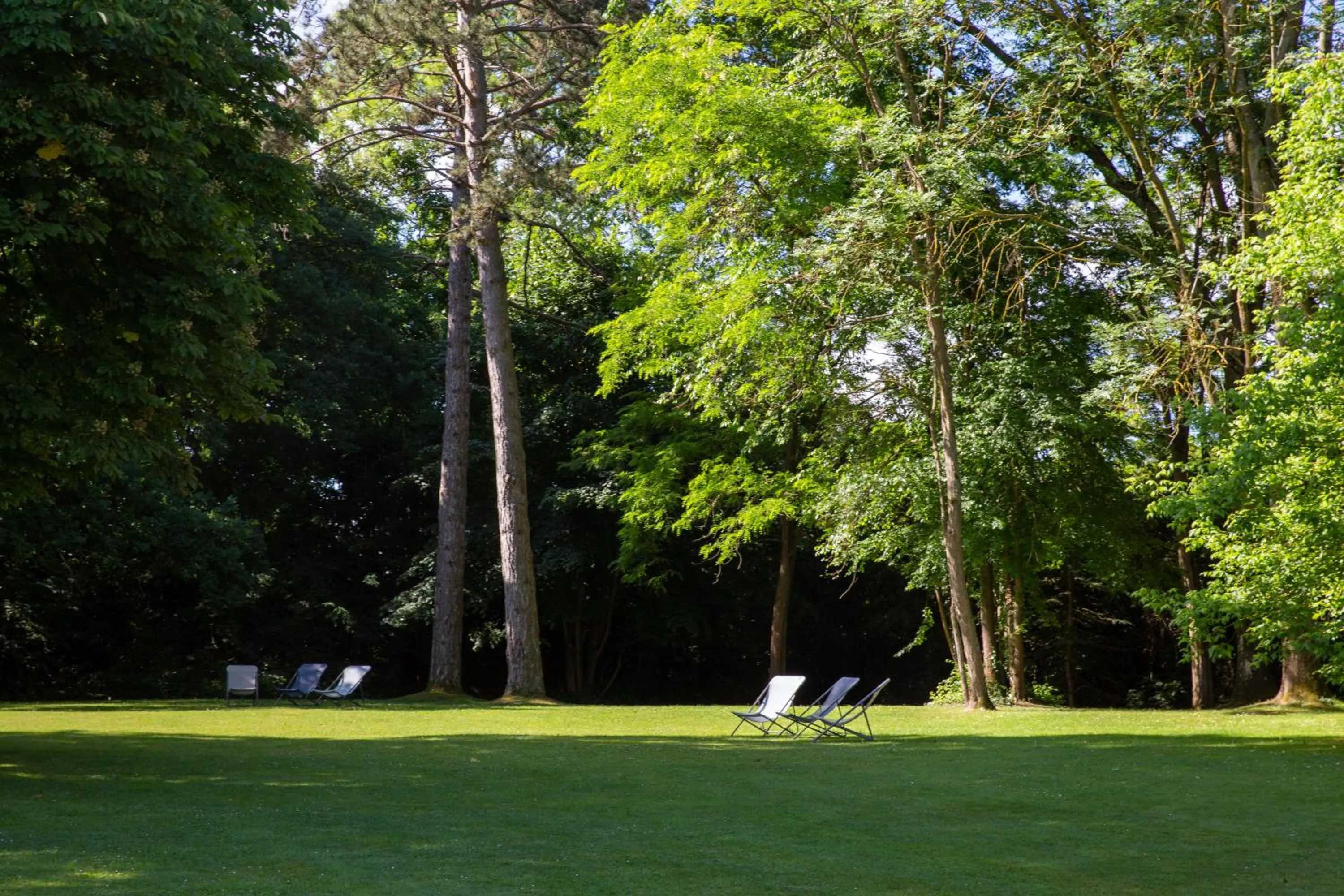 Property building in Les Demeures de Varennes, BW Signature Collection