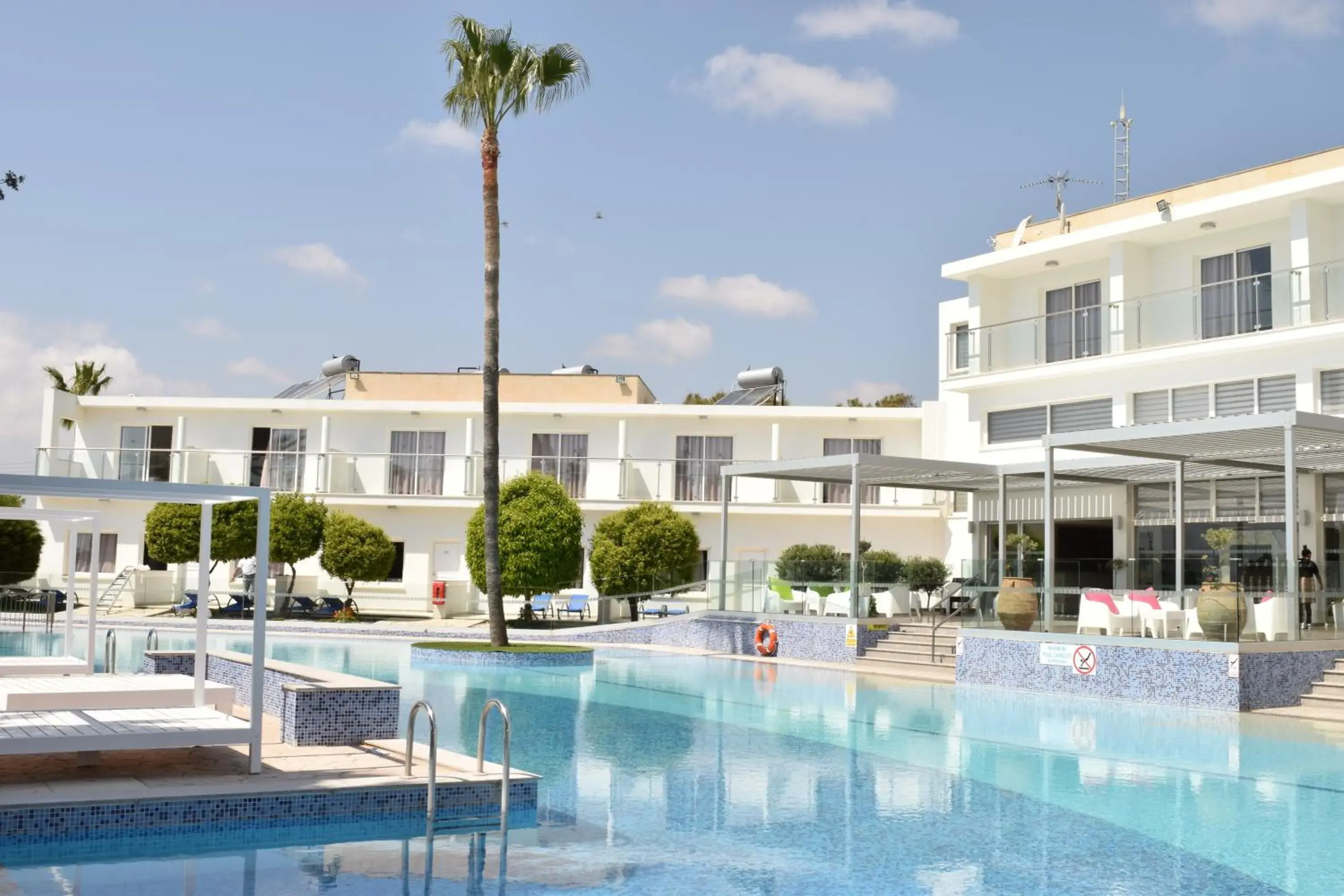 Property building in Fedrania Gardens Hotel Property building in Fedrania Gardens Hotel