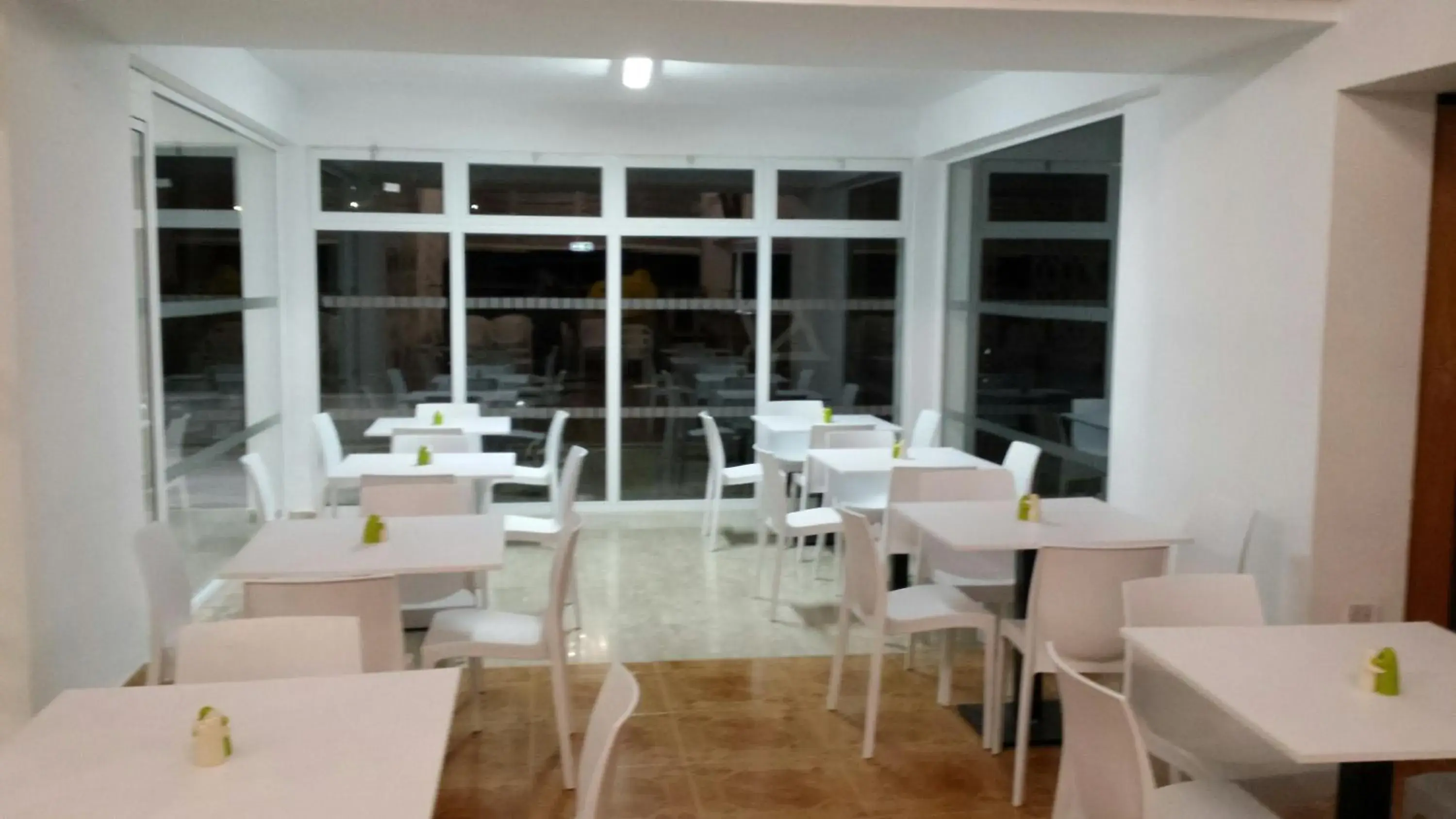 Restaurant/places to eat in Fedrania Gardens Hotel Restaurant/places to eat in Fedrania Gardens Hotel