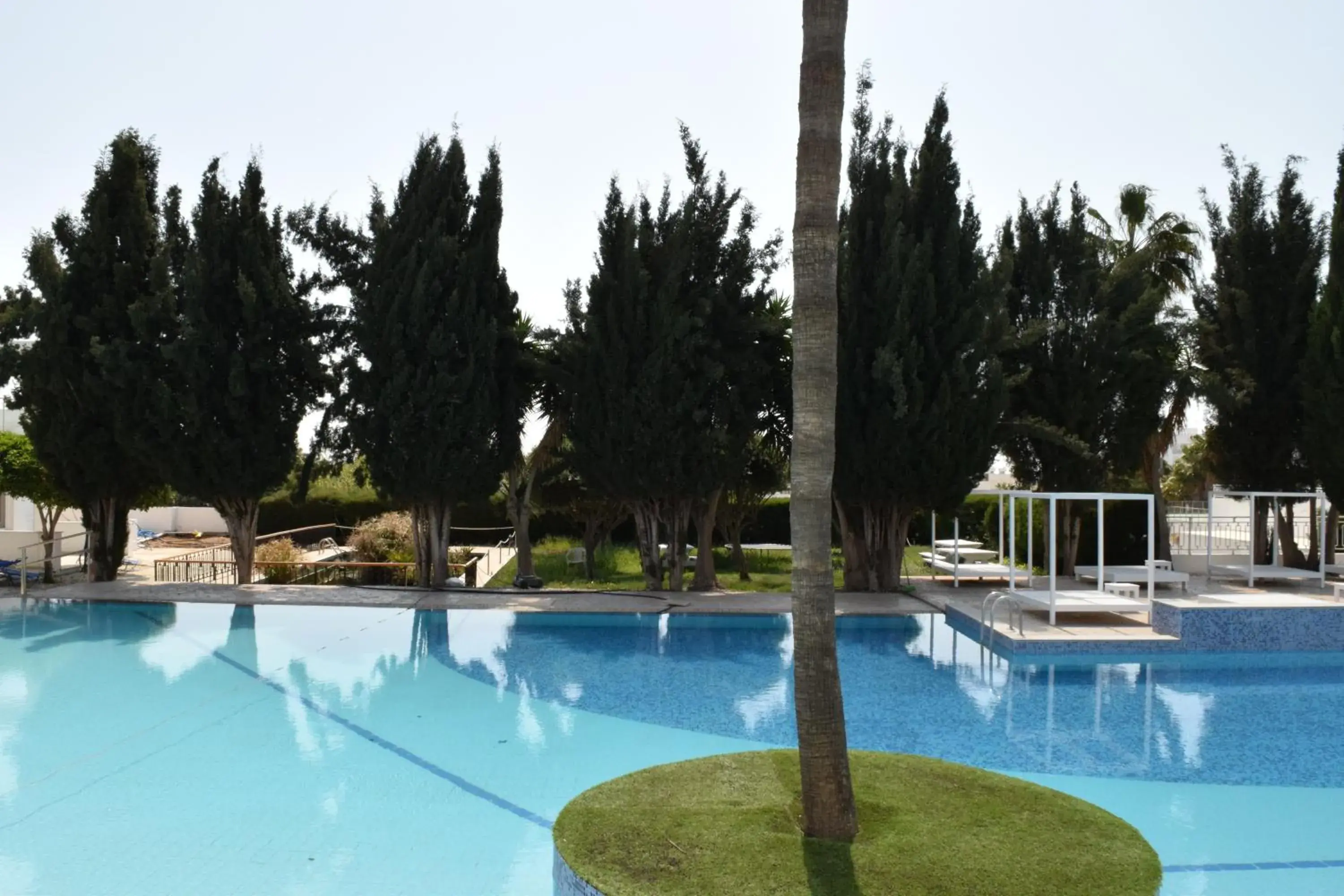 Swimming pool in Fedrania Gardens Hotel Swimming pool in Fedrania Gardens Hotel