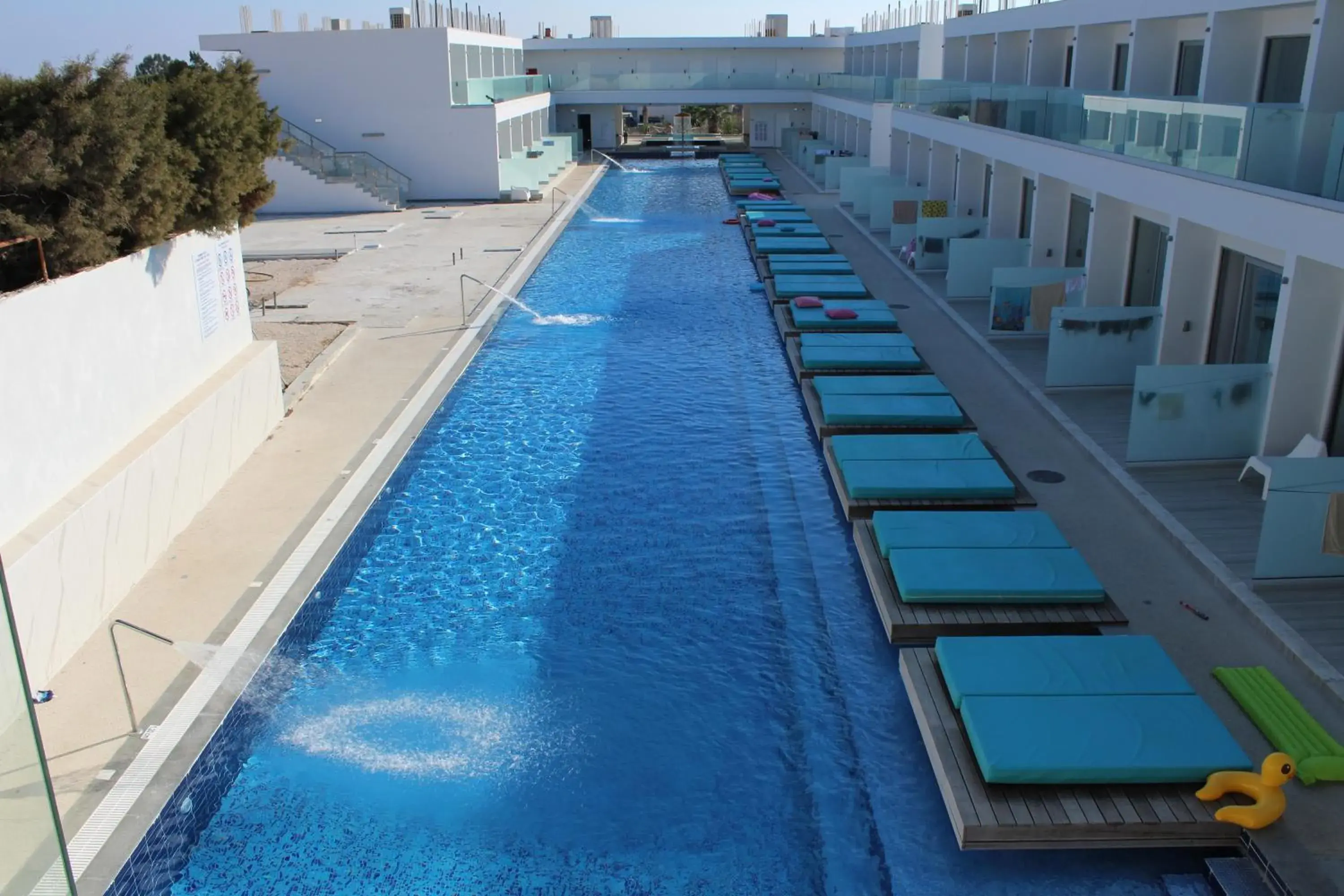 Pool view in Fedrania Gardens Hotel Pool view in Fedrania Gardens Hotel
