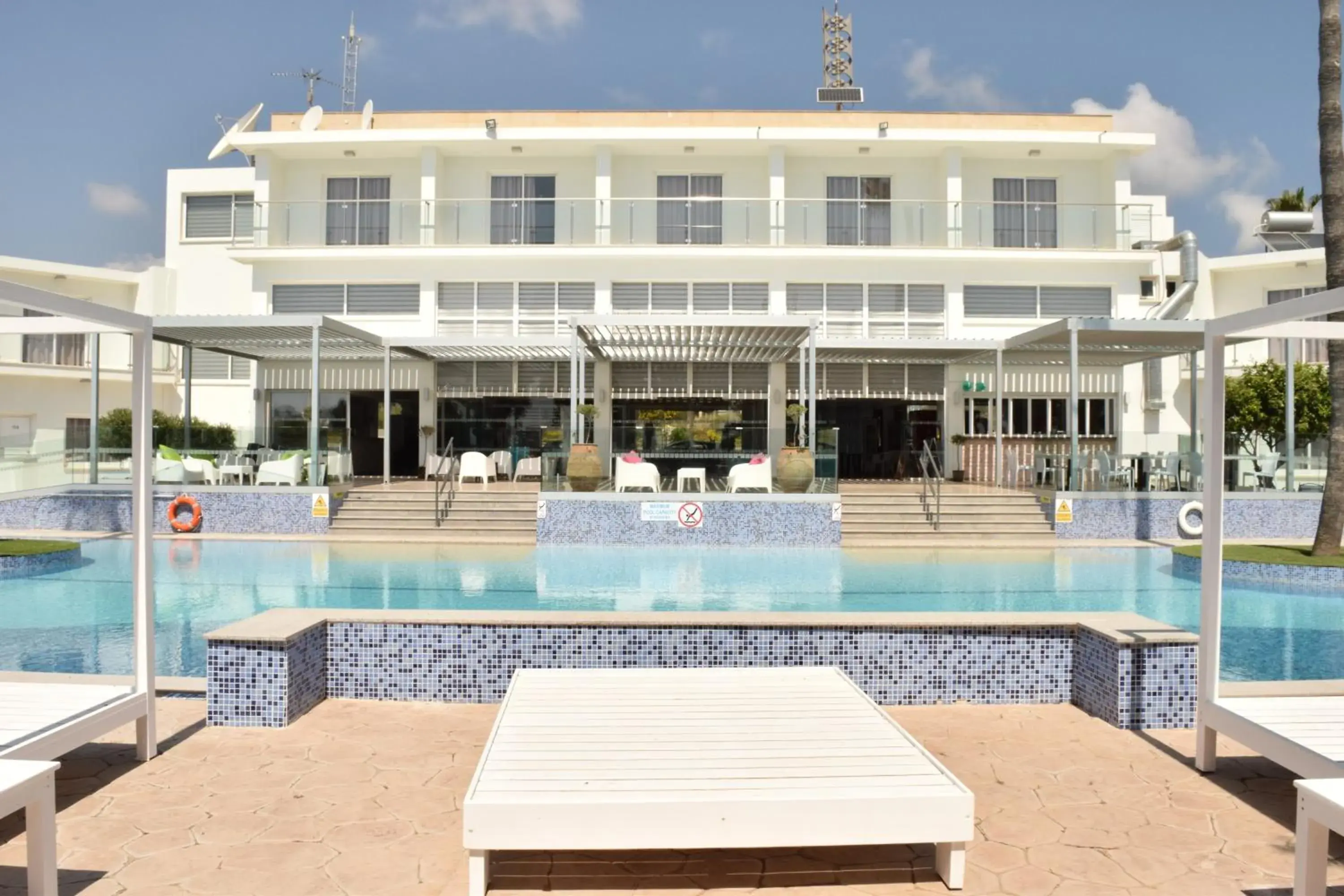 Property building in Fedrania Gardens Hotel Property building in Fedrania Gardens Hotel