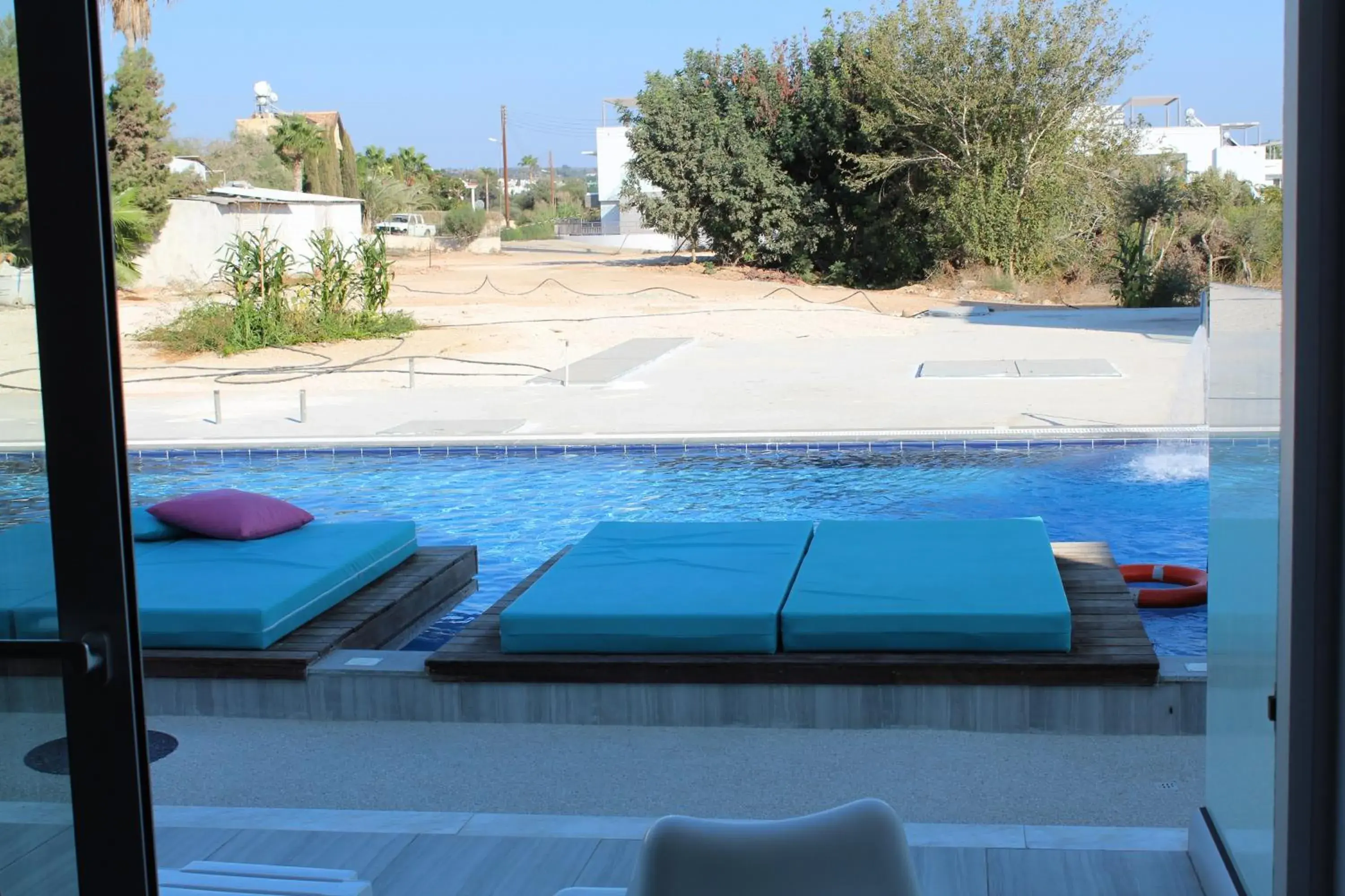 Pool view in Fedrania Gardens Hotel Pool view in Fedrania Gardens Hotel