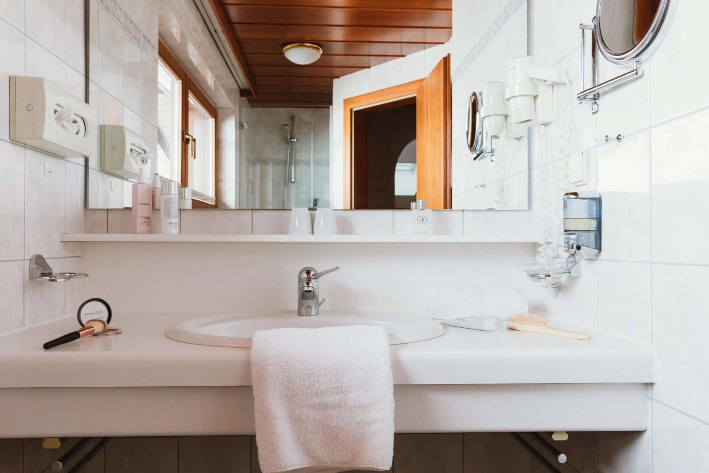 Bathroom in Gartenhotel Linde 4 Sterne Superior