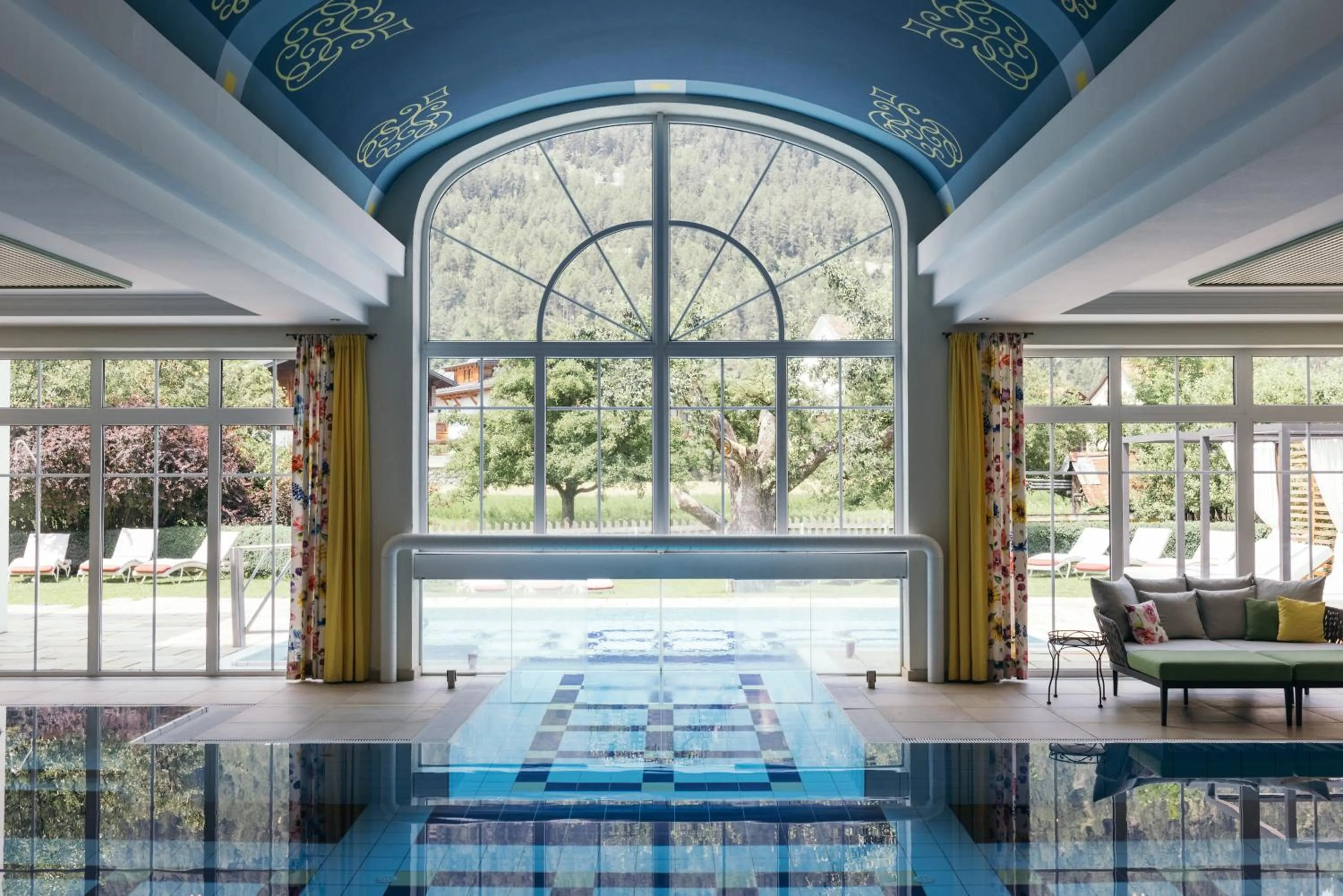 Swimming pool in Gartenhotel Linde 4 Sterne Superior