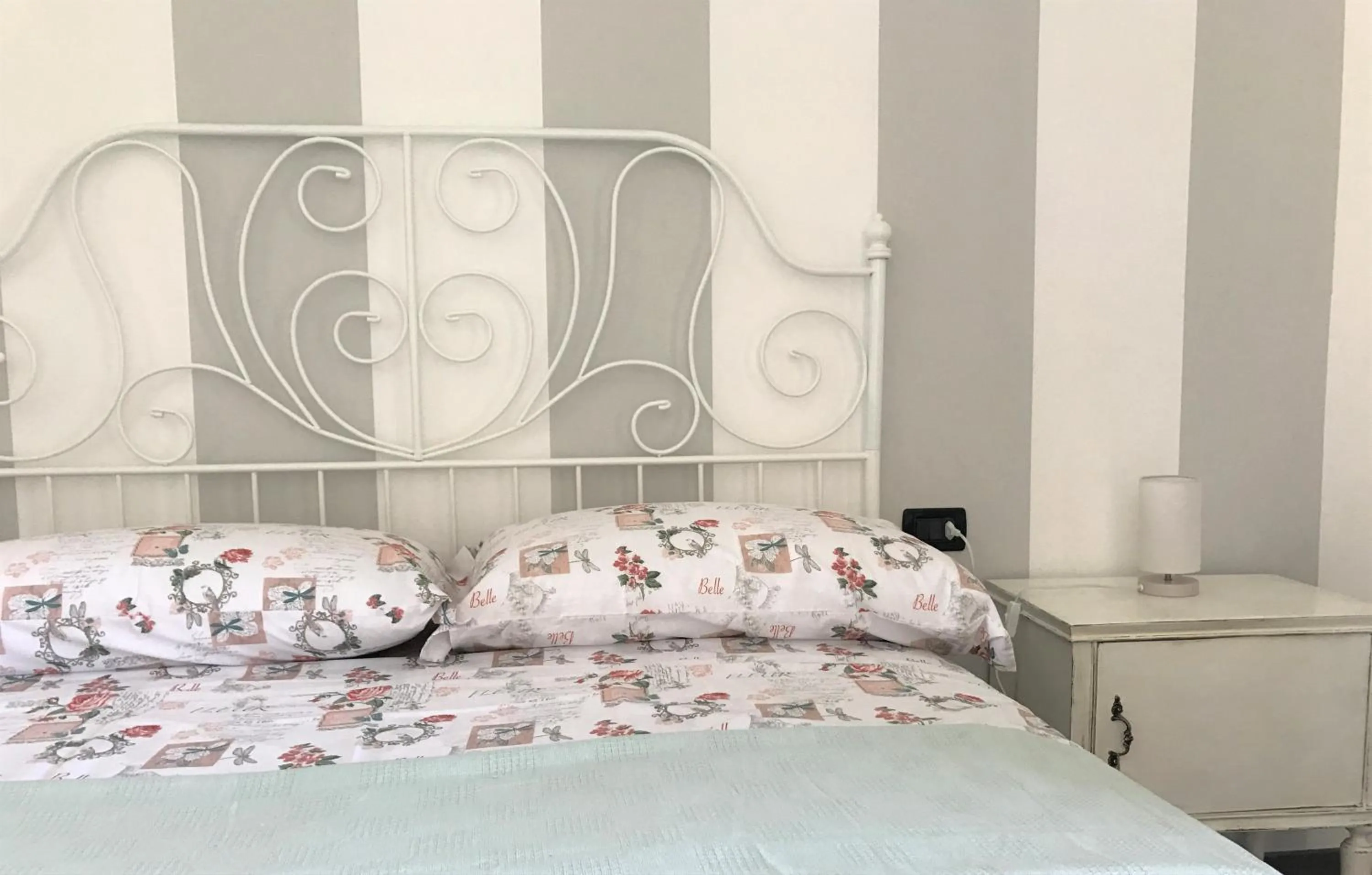 Bed in Dolce Lago B&B