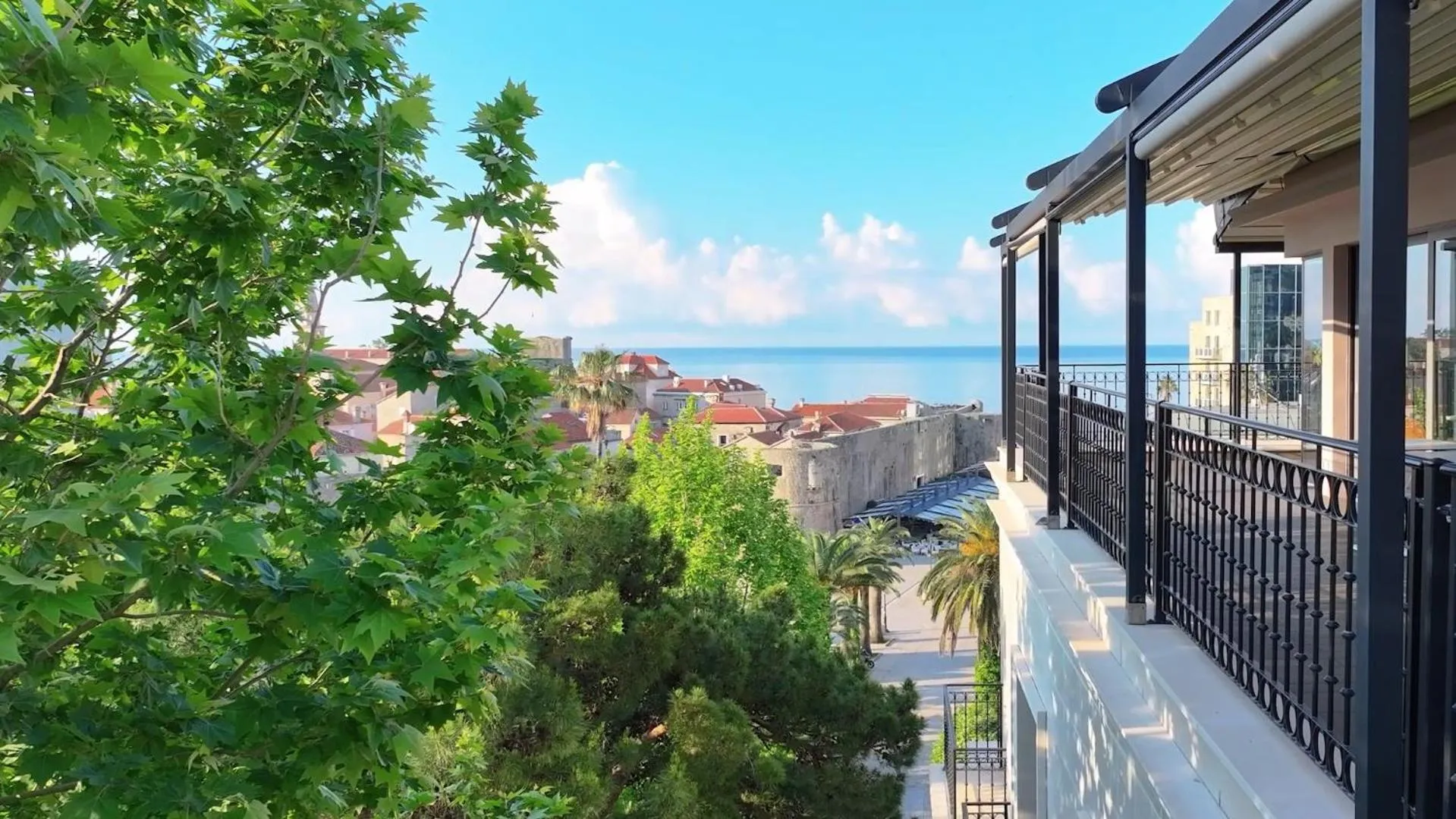 Property building in Hotel Majestic