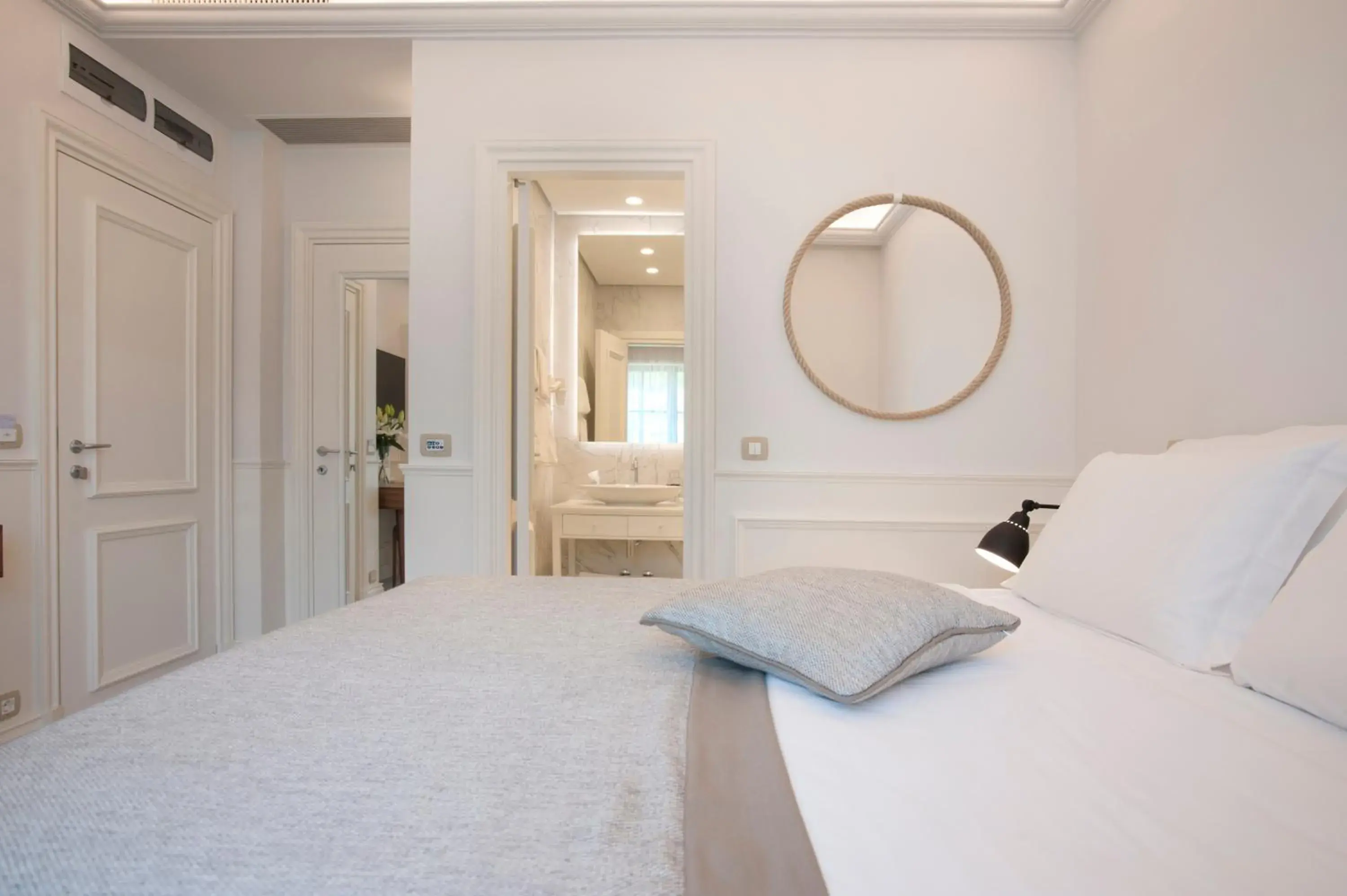 Bedroom, Bed in Hotel Majestic Bedroom, Bed in Hotel Majestic