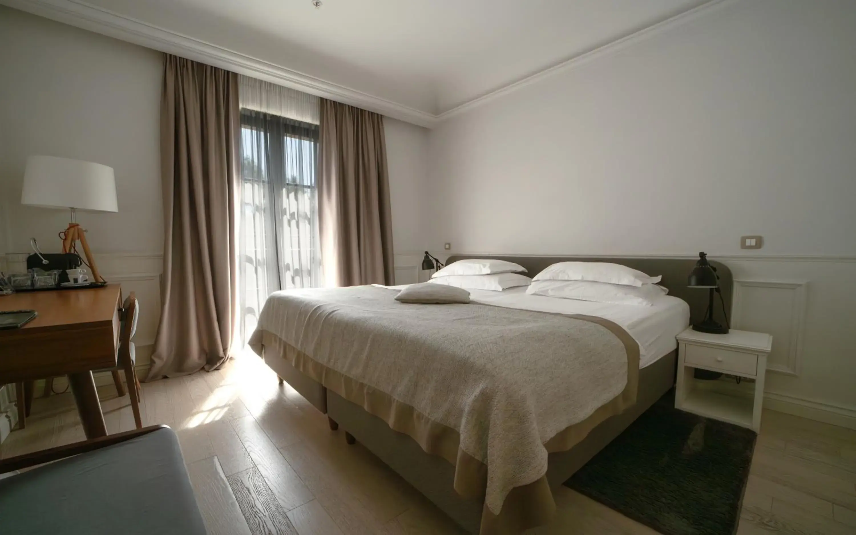 Photo of the whole room, Bed in Hotel Majestic Photo of the whole room, Bed in Hotel Majestic