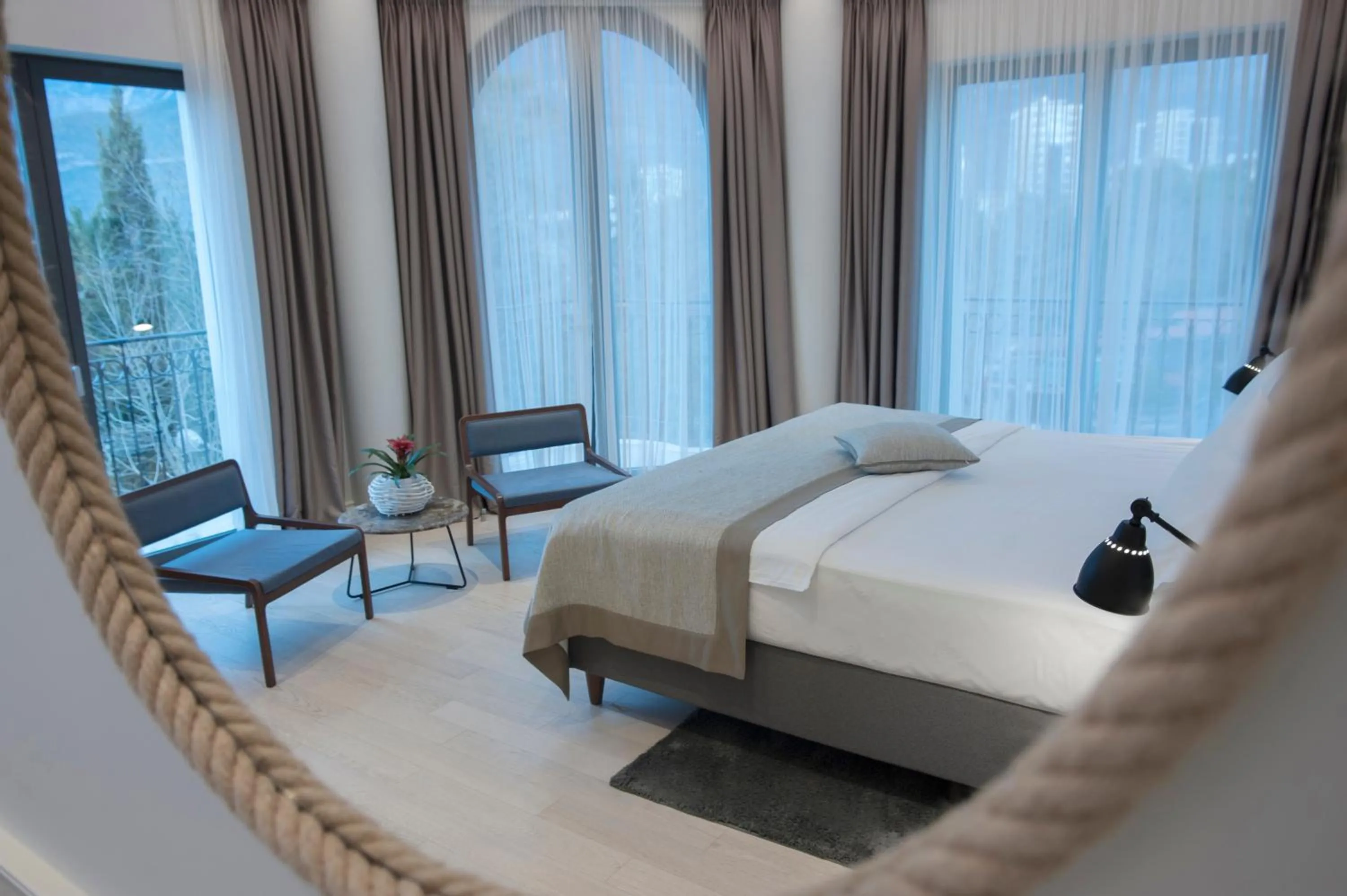 Bedroom, Bed in Hotel Majestic