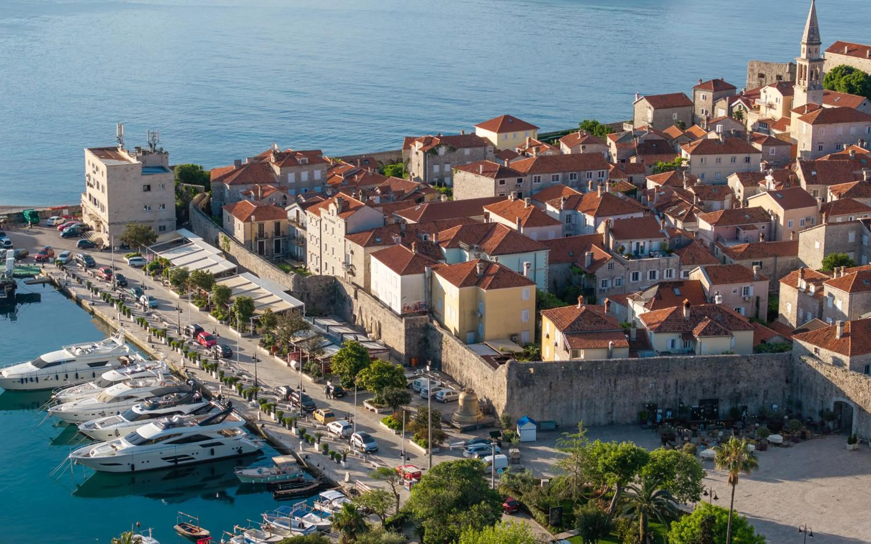 Property building in Hotel Majestic