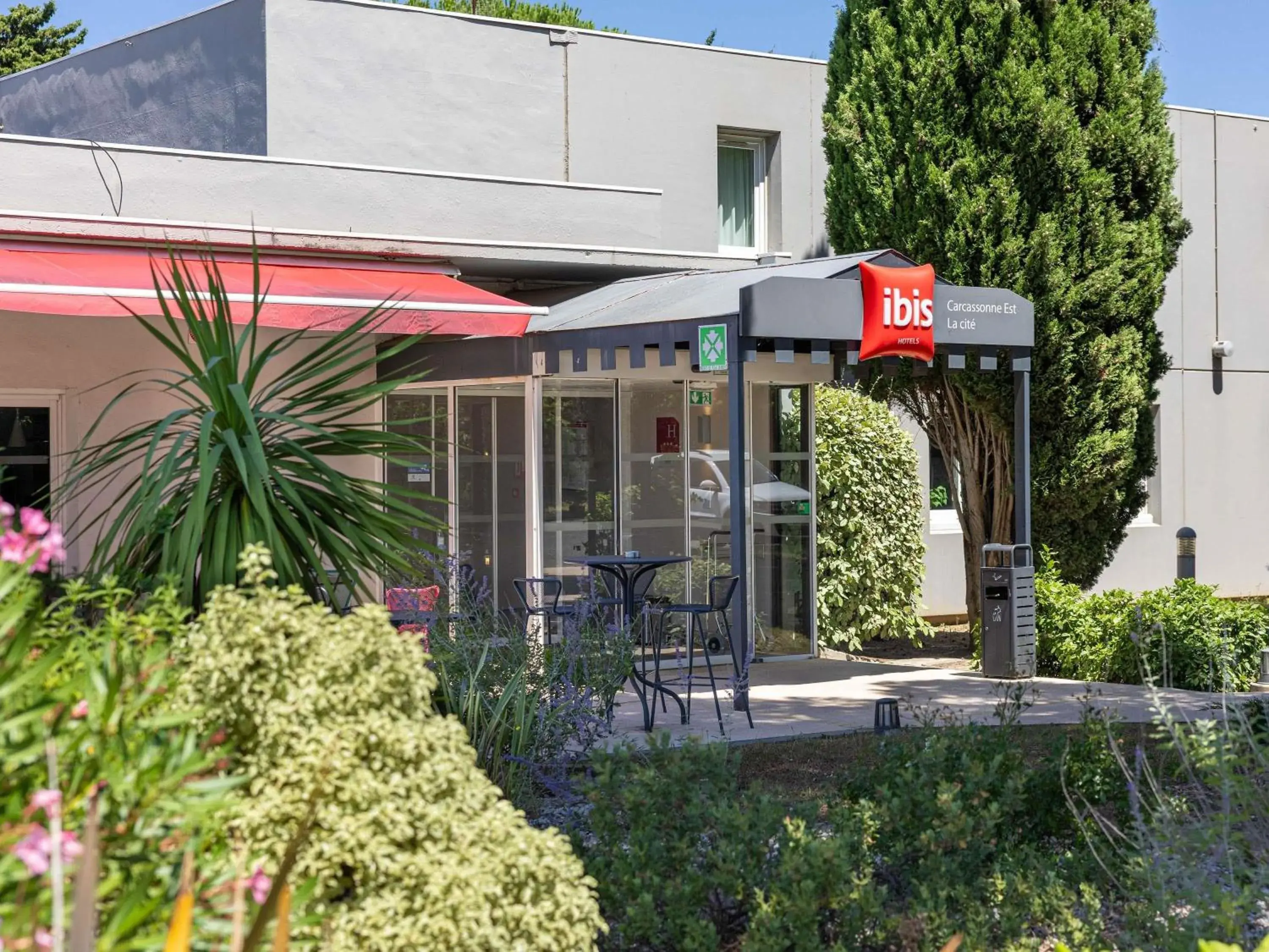 Property building in ibis Carcassonne Est la Cité Property building in ibis Carcassonne Est la Cité