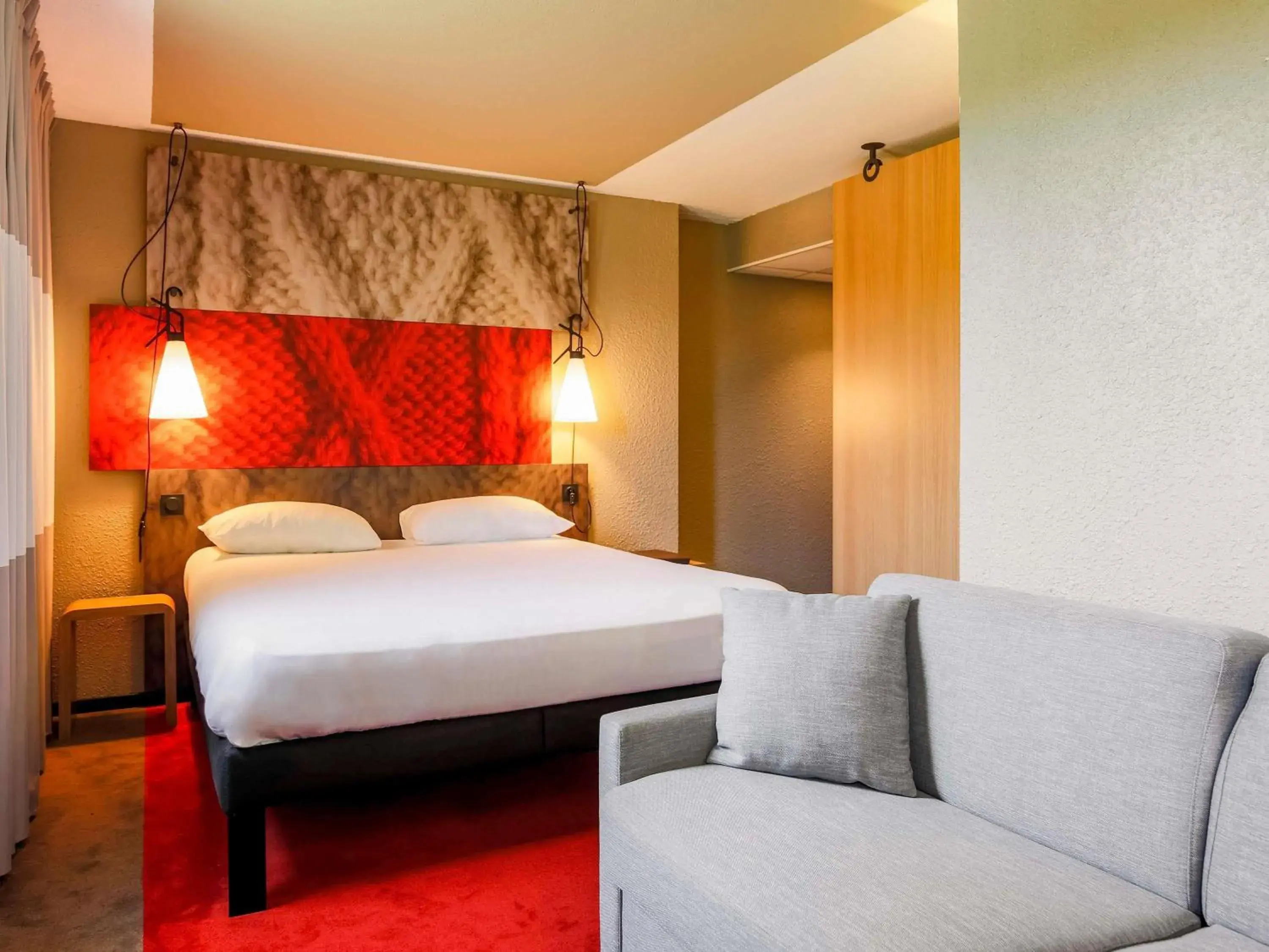 Bedroom, Bed in ibis Carcassonne Est la Cité Bedroom, Bed in ibis Carcassonne Est la Cité