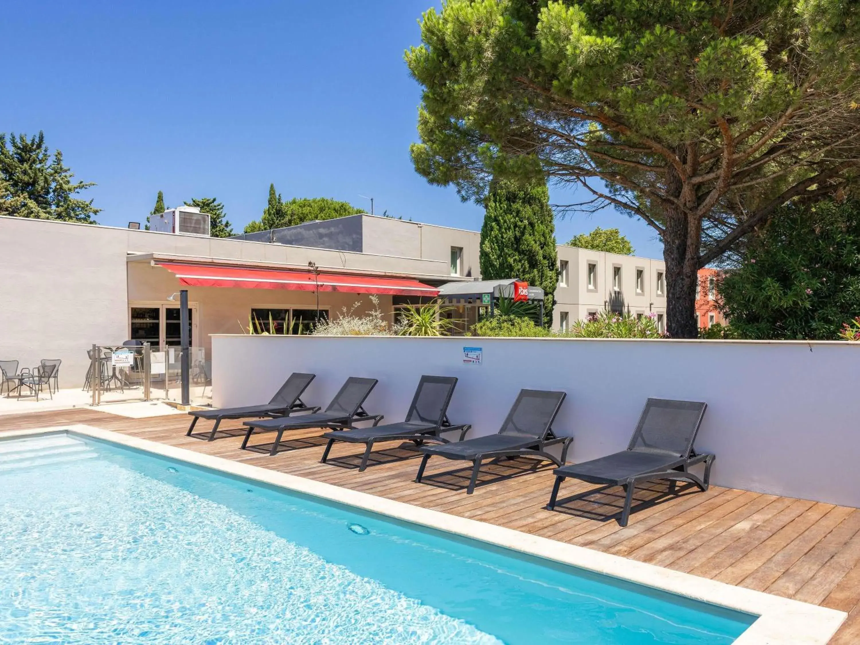 Property building in ibis Carcassonne Est la Cité Property building in ibis Carcassonne Est la Cité