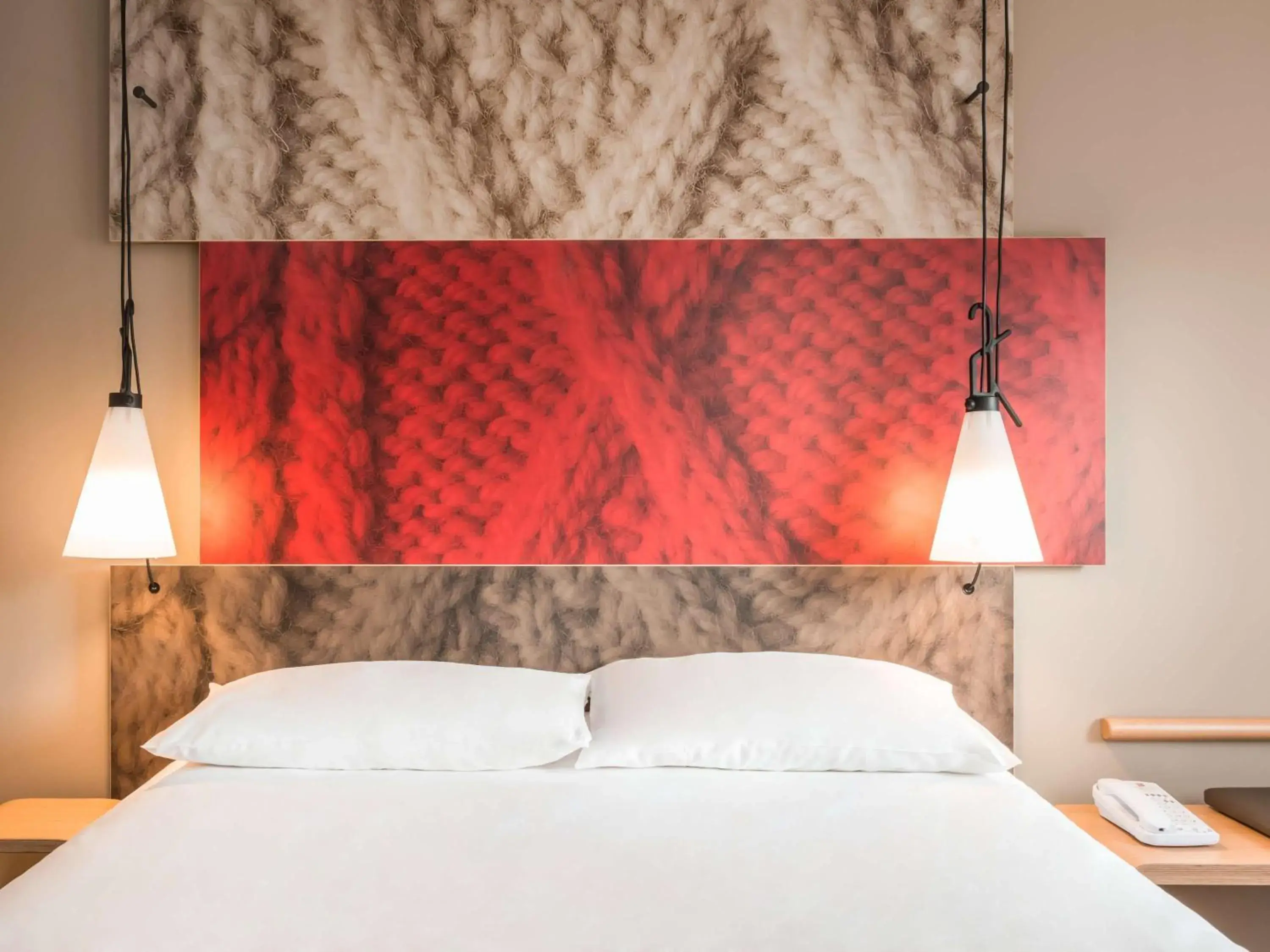 Bedroom, Bed in ibis Carcassonne Est la Cité Bedroom, Bed in ibis Carcassonne Est la Cité