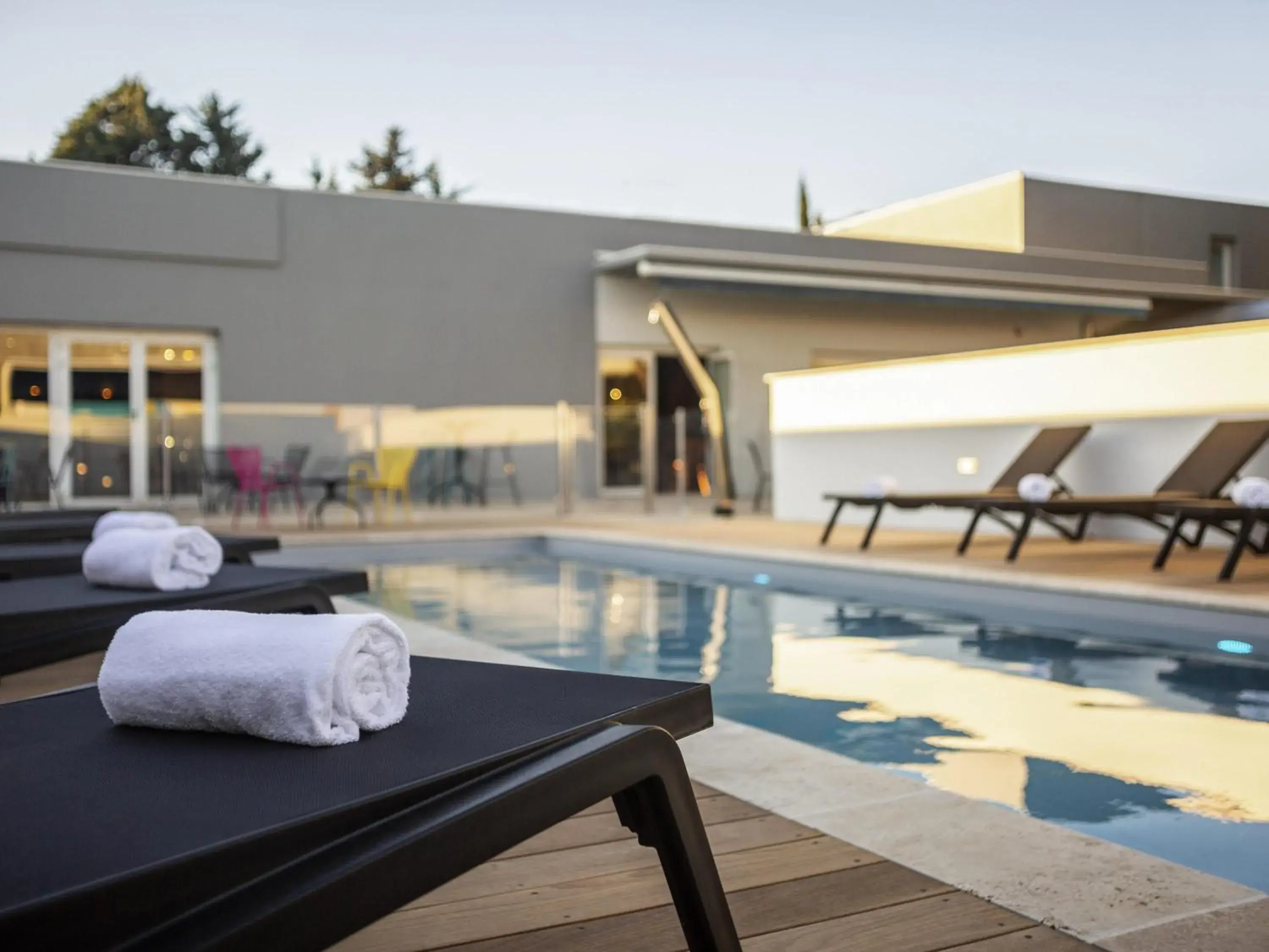 Pool view in ibis Carcassonne Est la Cité Pool view in ibis Carcassonne Est la Cité