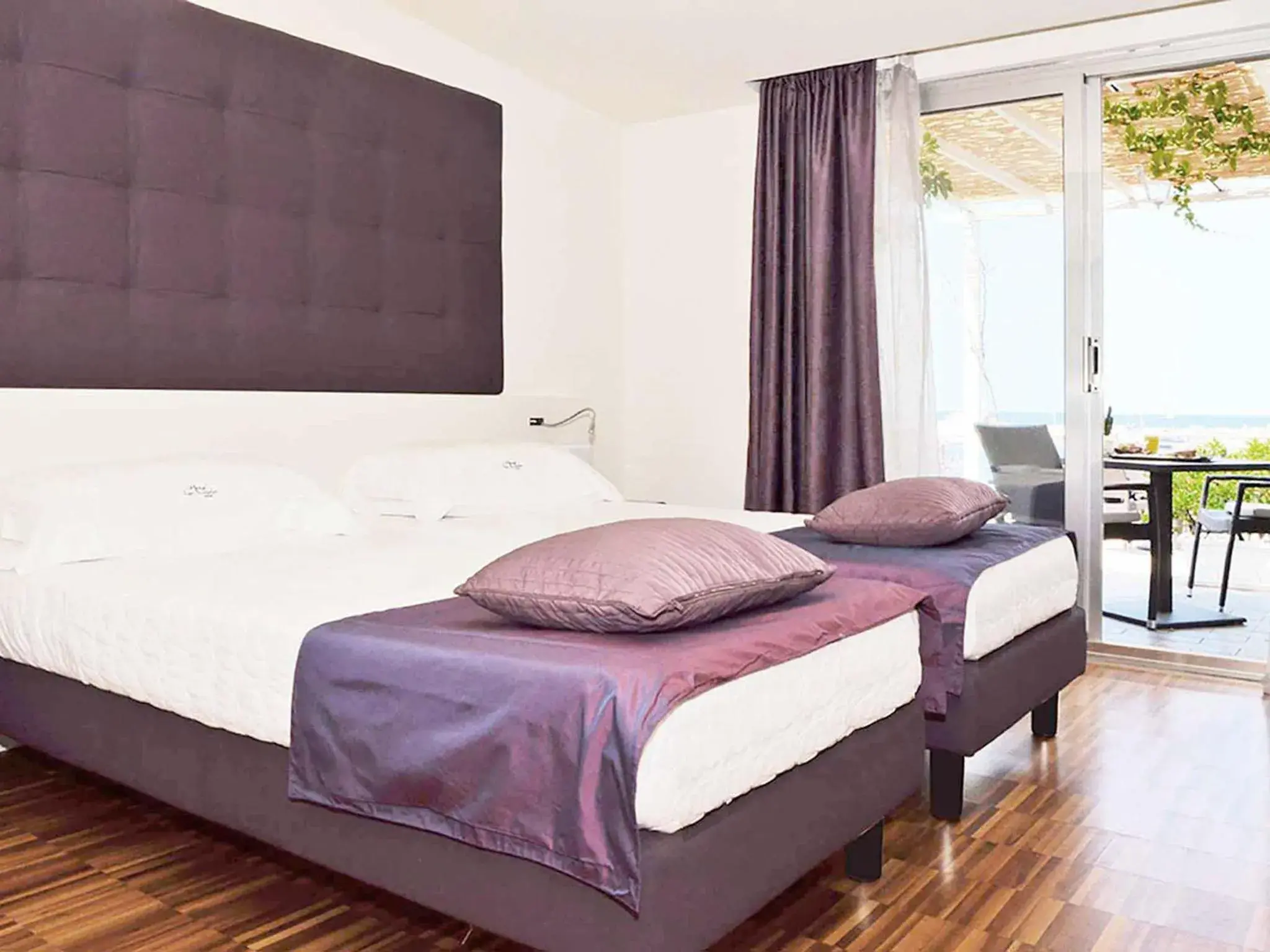 Superior Twin Room with Sea View in Hotel La Bussola Superior Twin Room with Sea View in Hotel La Bussola