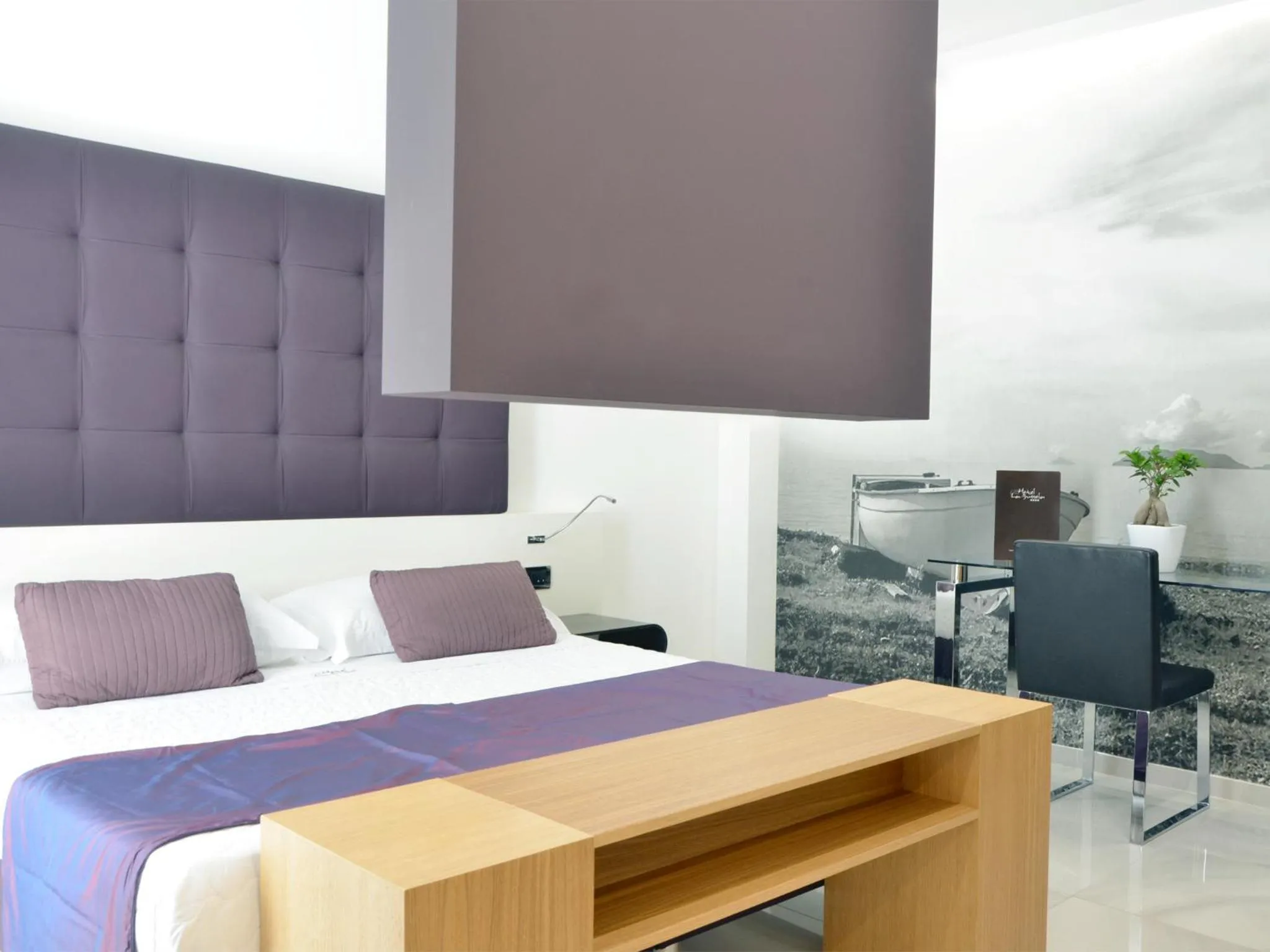 Bed in Hotel La Bussola