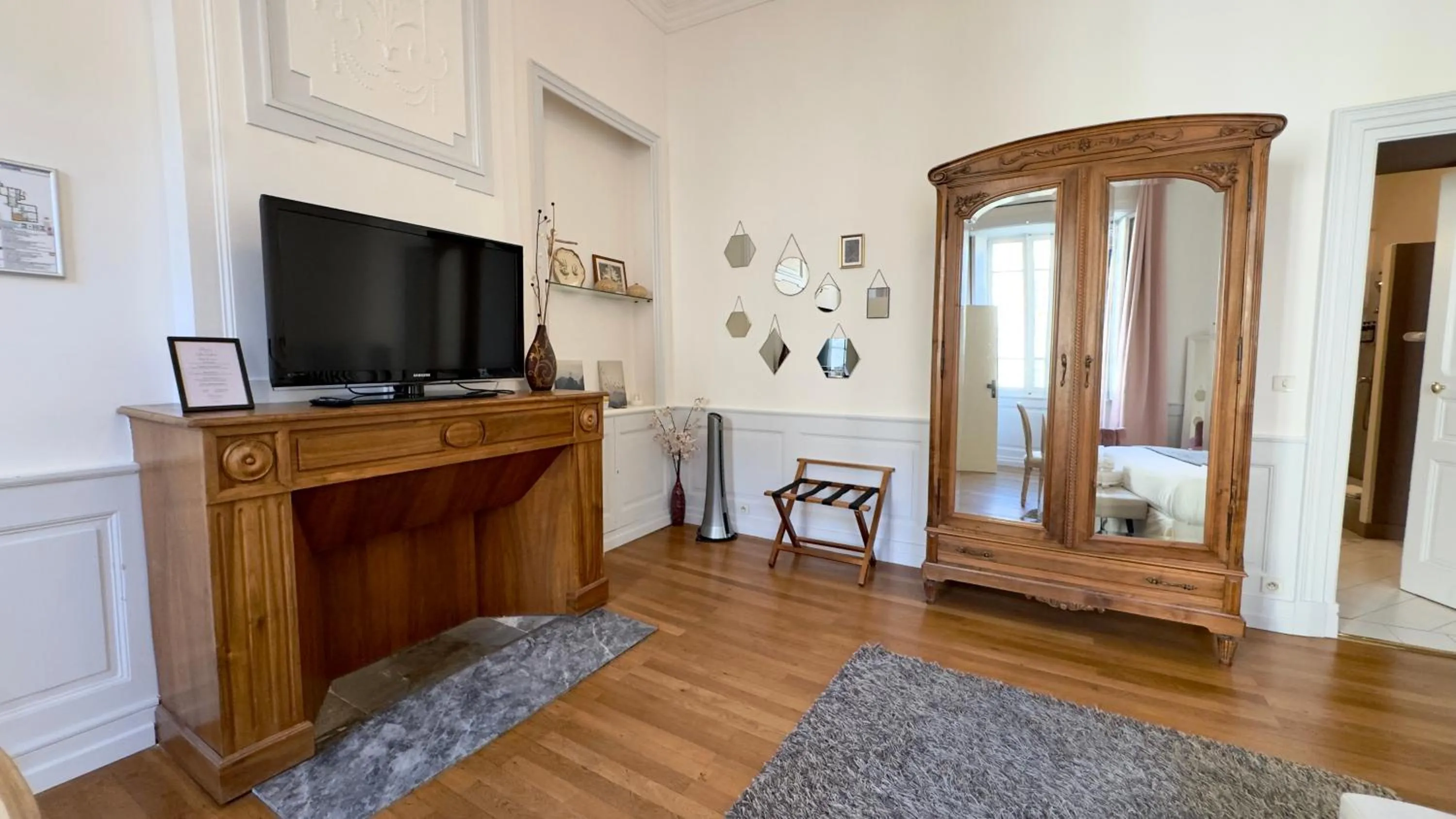 TV and multimedia in Les Suites de Sautet - Chambéry centre