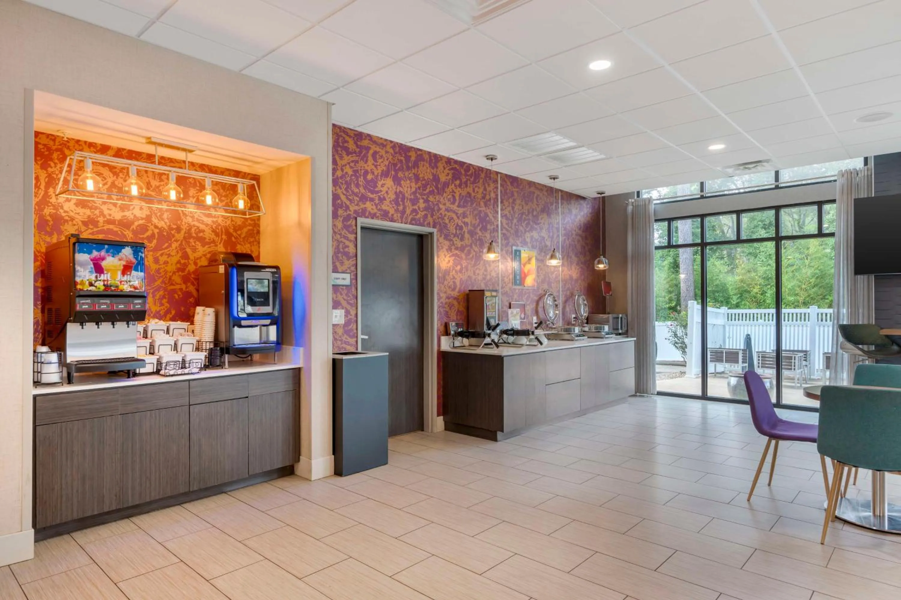 Breakfast in Best Western Plus Ruston Hotel