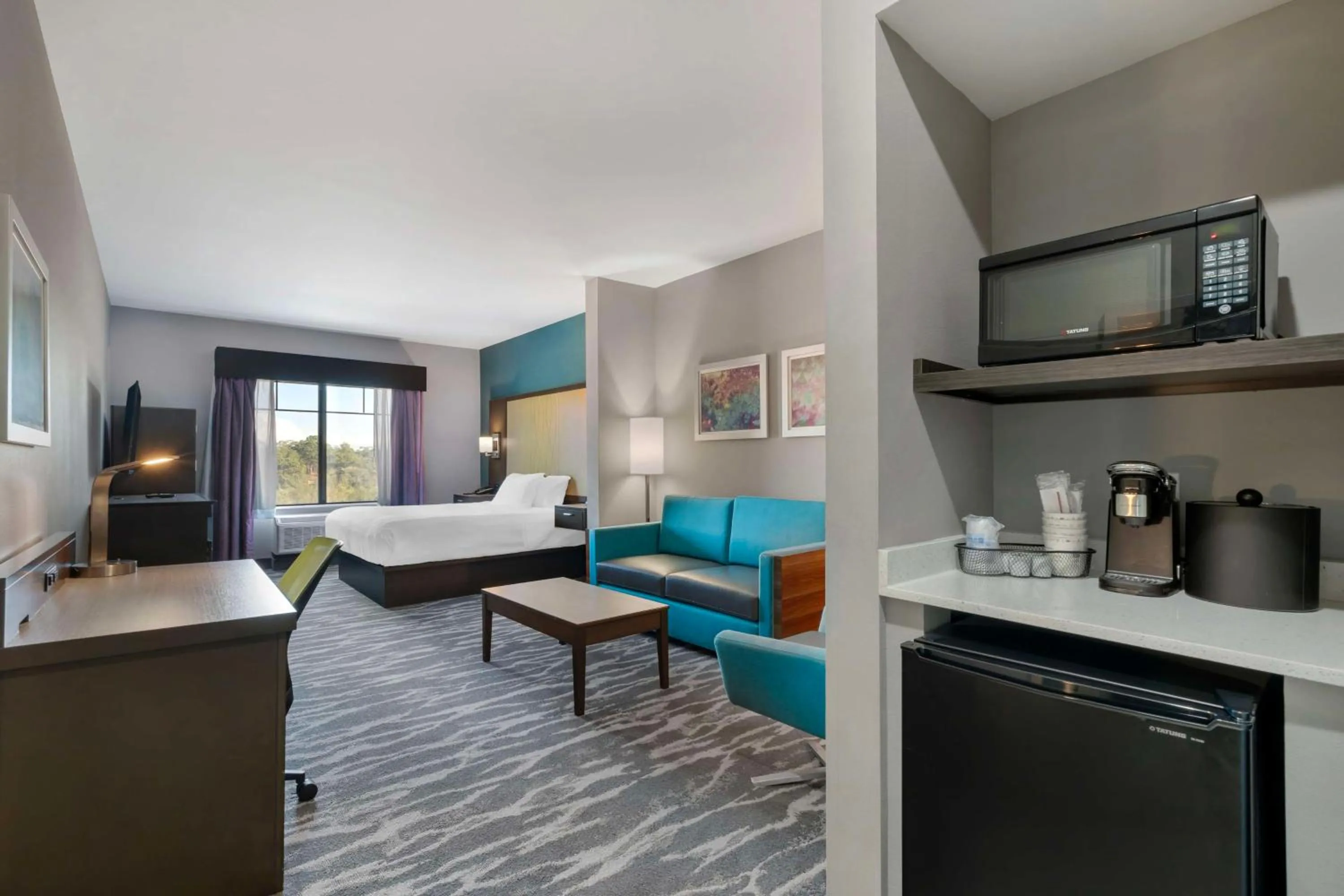 Bedroom in Best Western Plus Ruston Hotel