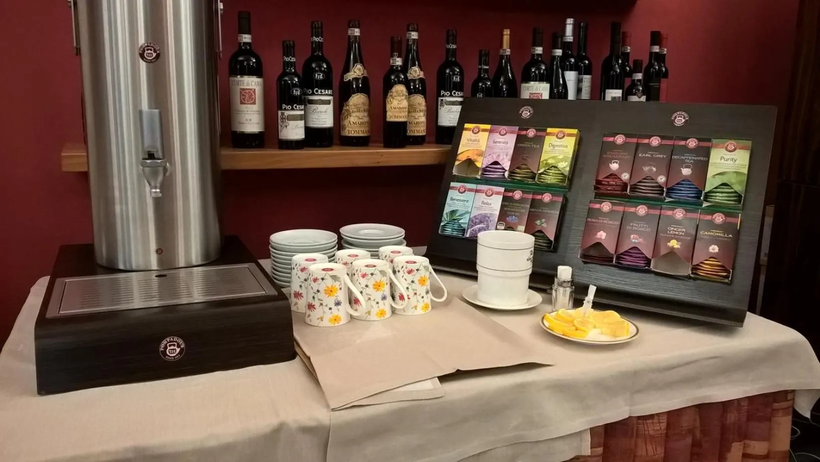 Breakfast in Hotel Corona