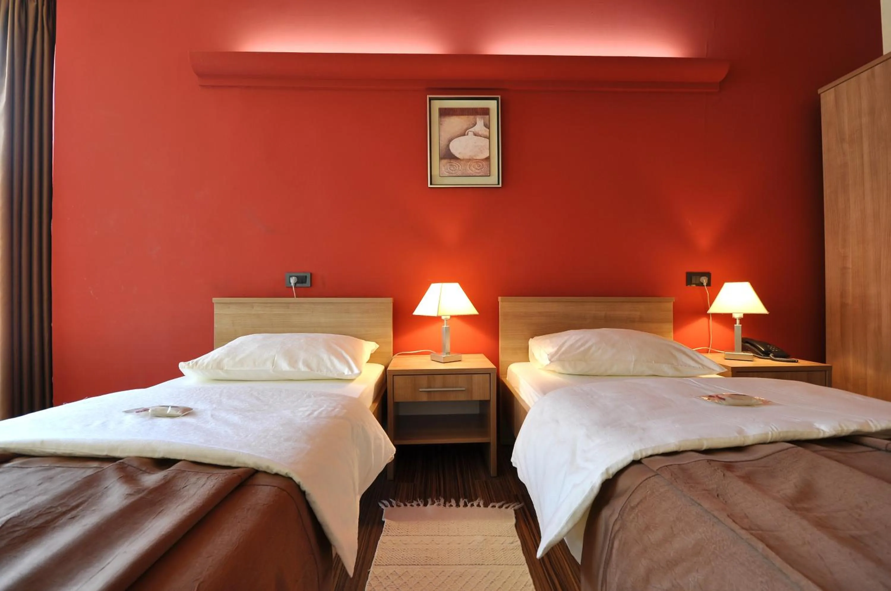 Photo of the whole room, Bed in Hotel Fontana