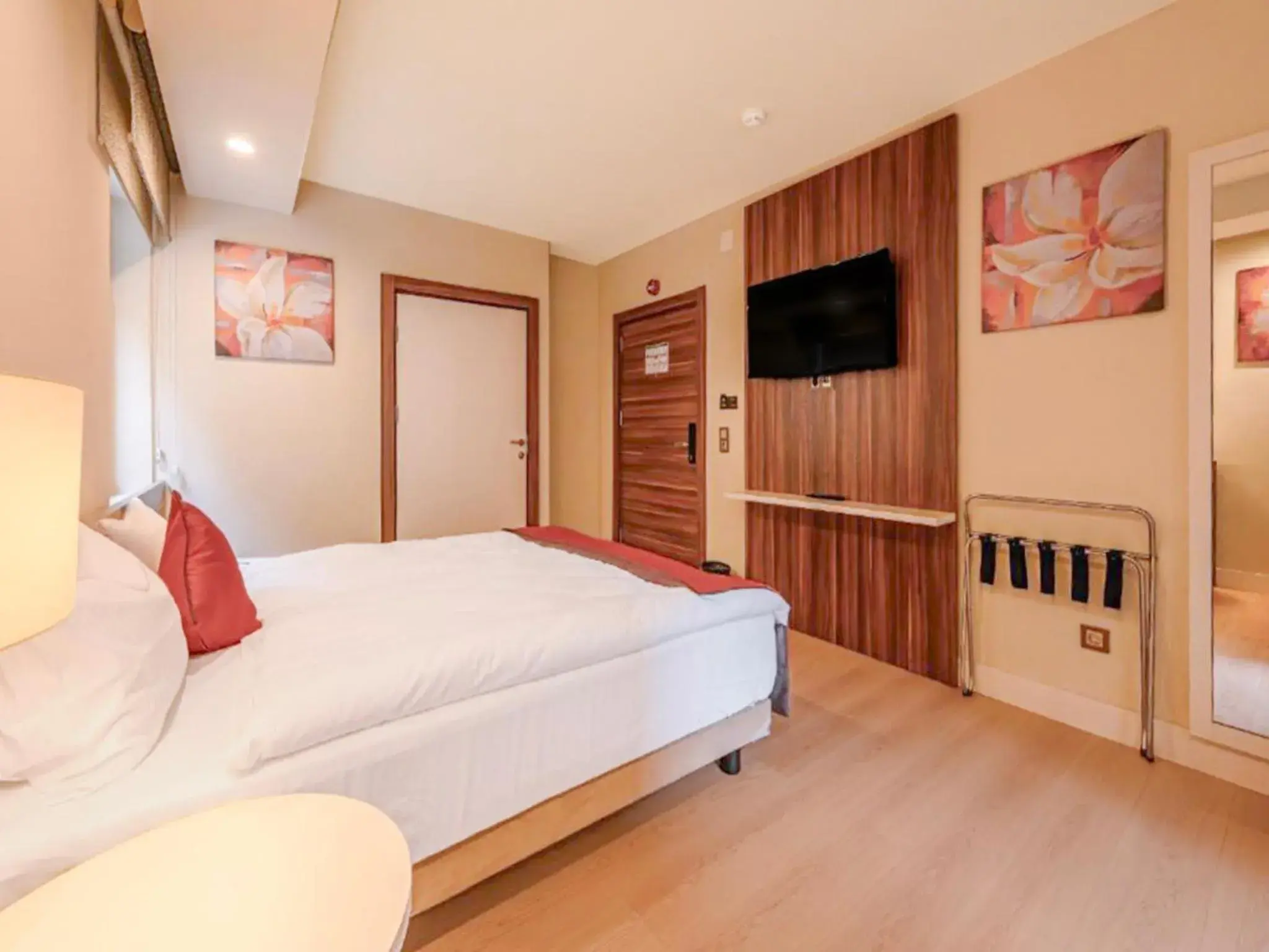 Bedroom, Bed in Sunday Schwarzbachtal Hideaway Resort Bedroom, Bed in Sunday Schwarzbachtal Hideaway Resort