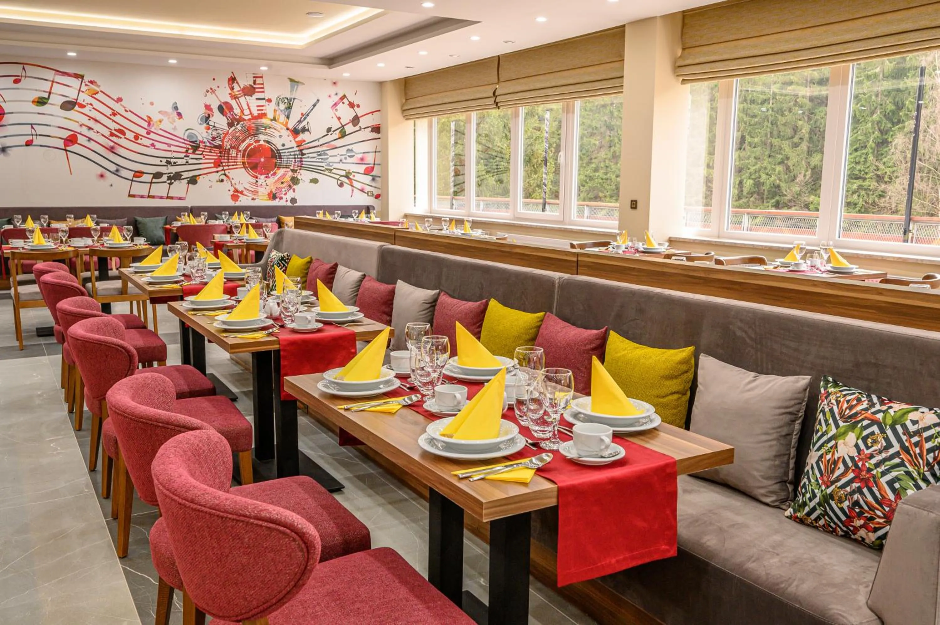 Restaurant/places to eat in Hotel Schwarzbachtal Hideaway