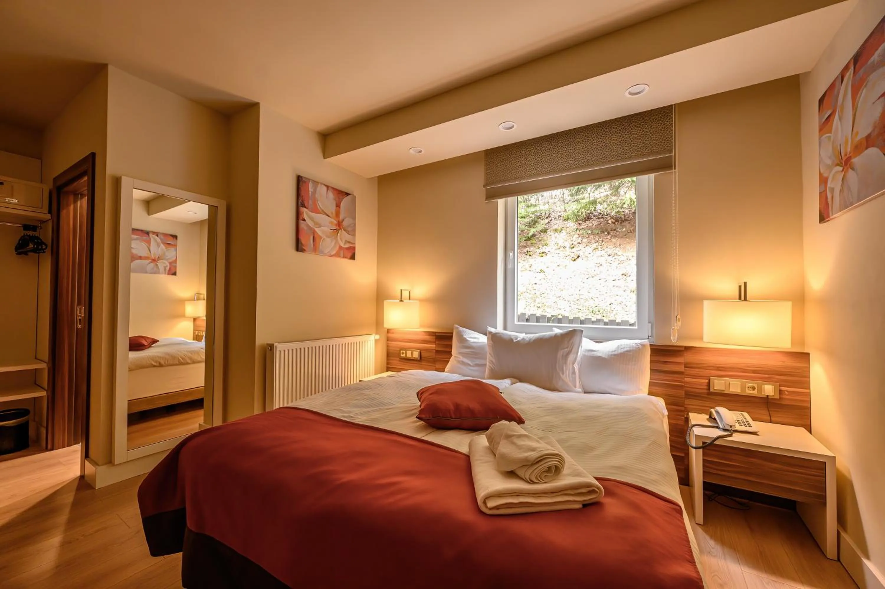 Bedroom, Bed in Hotel Schwarzbachtal Hideaway