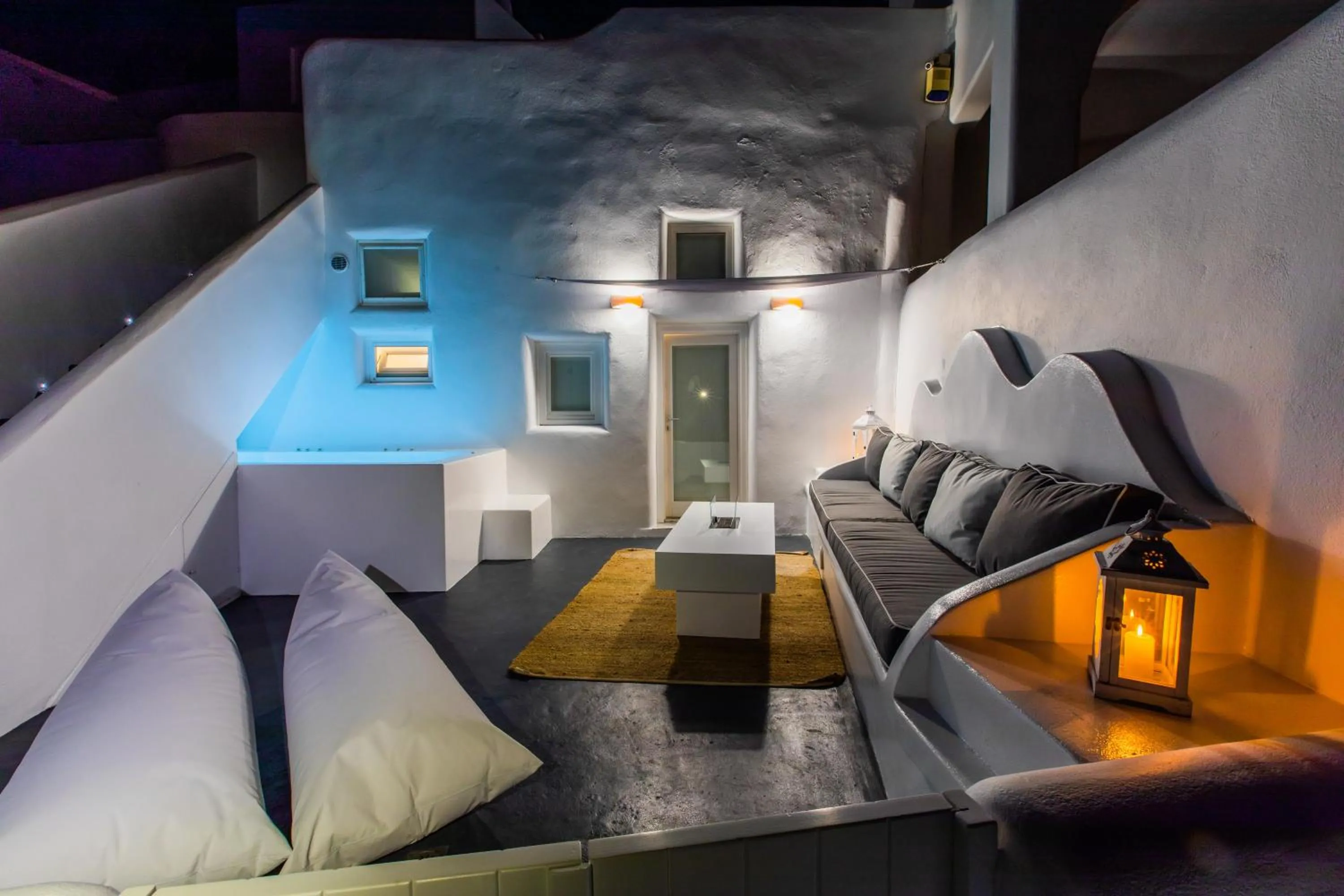 Santorini Delux