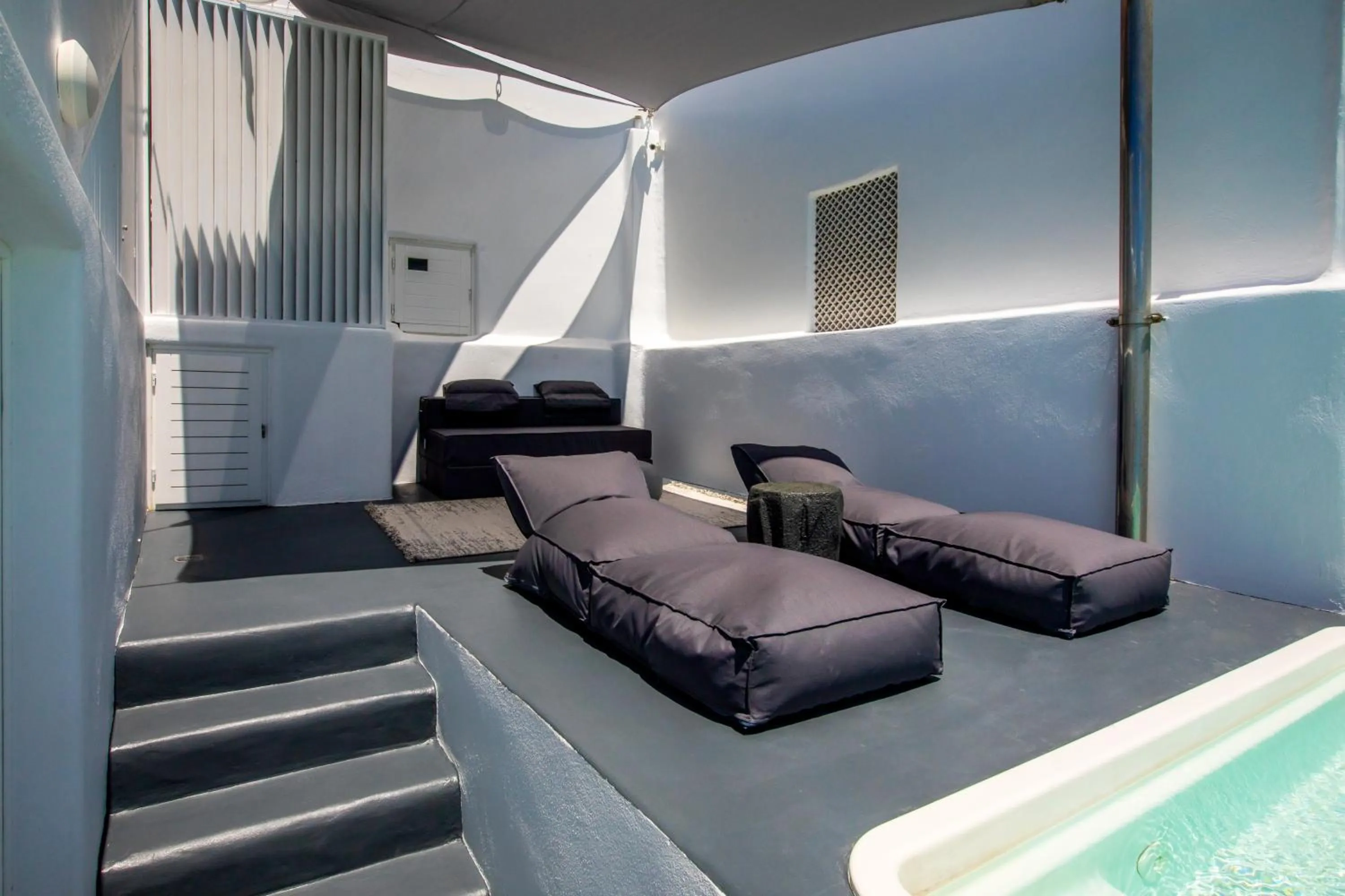 Bed in Santorini Delux