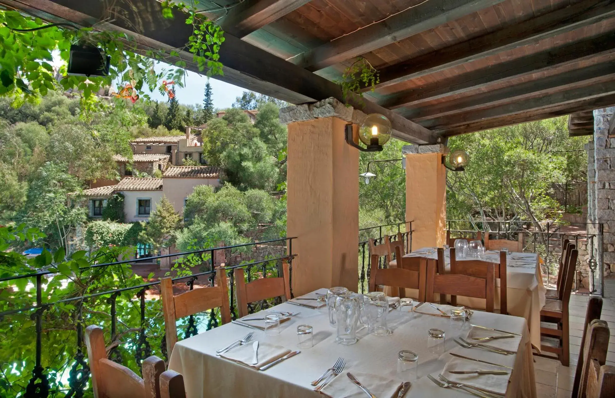 Restaurant/places to eat in Arbatax Park Resort - Borgo Cala Moresca Restaurant/places to eat in Arbatax Park Resort - Borgo Cala Moresca