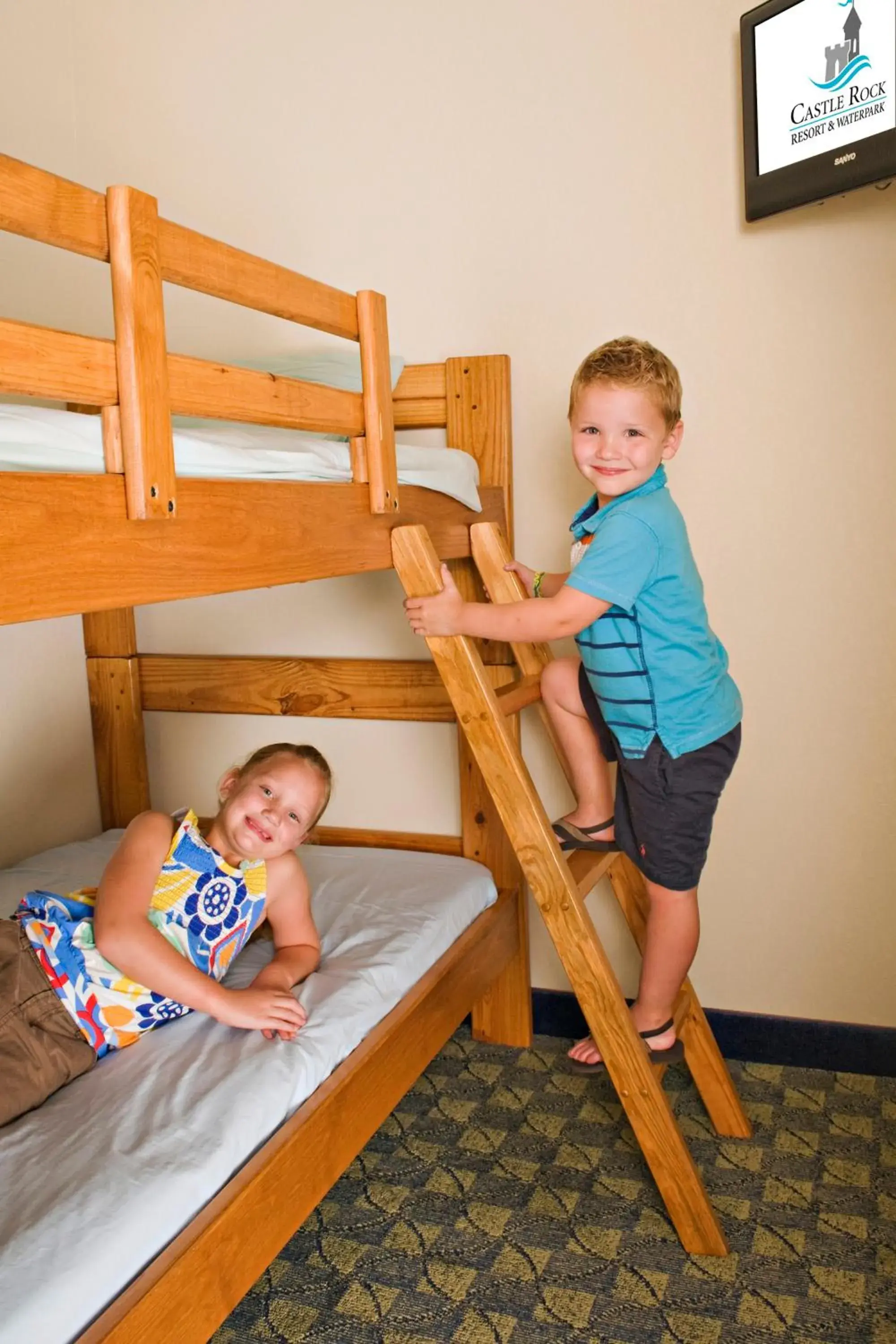 Bedroom, Children in Howard Johnson by Wyndham Branson