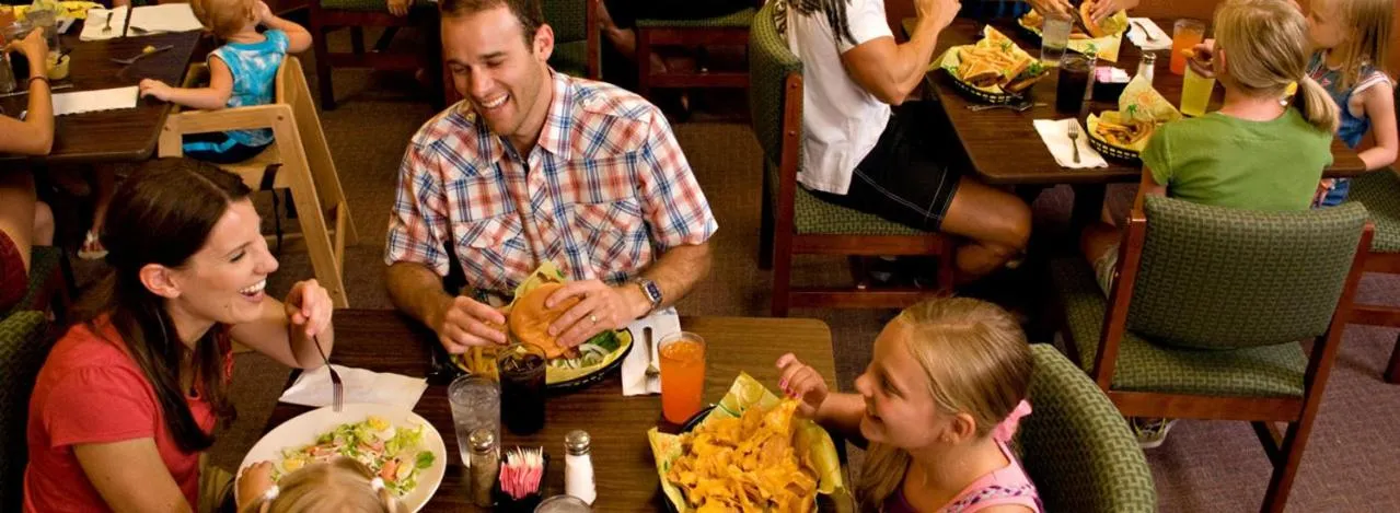 Restaurant/places to eat in The Branson Waterpark Hotel