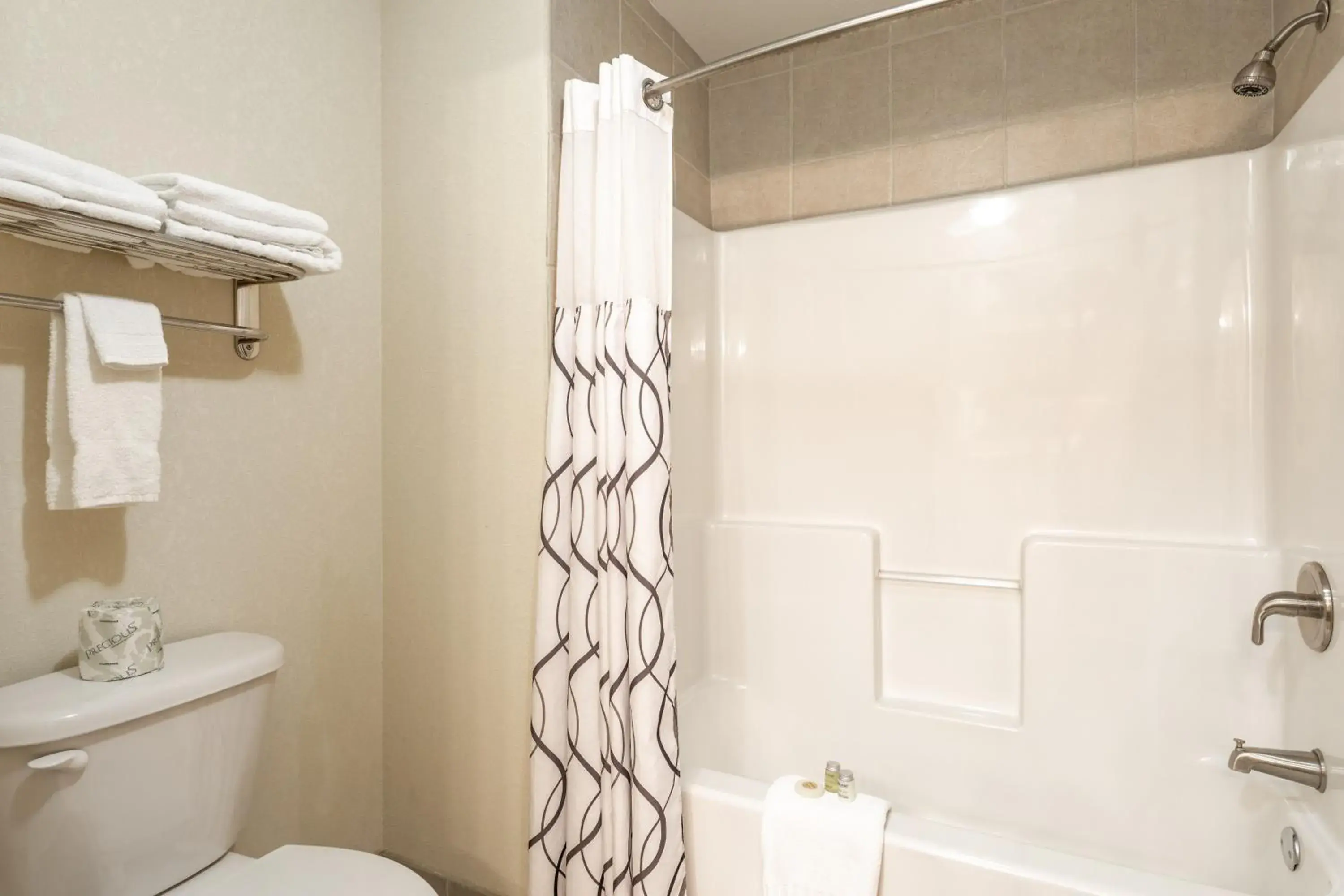 Bathroom in Howard Johnson by Wyndham Branson