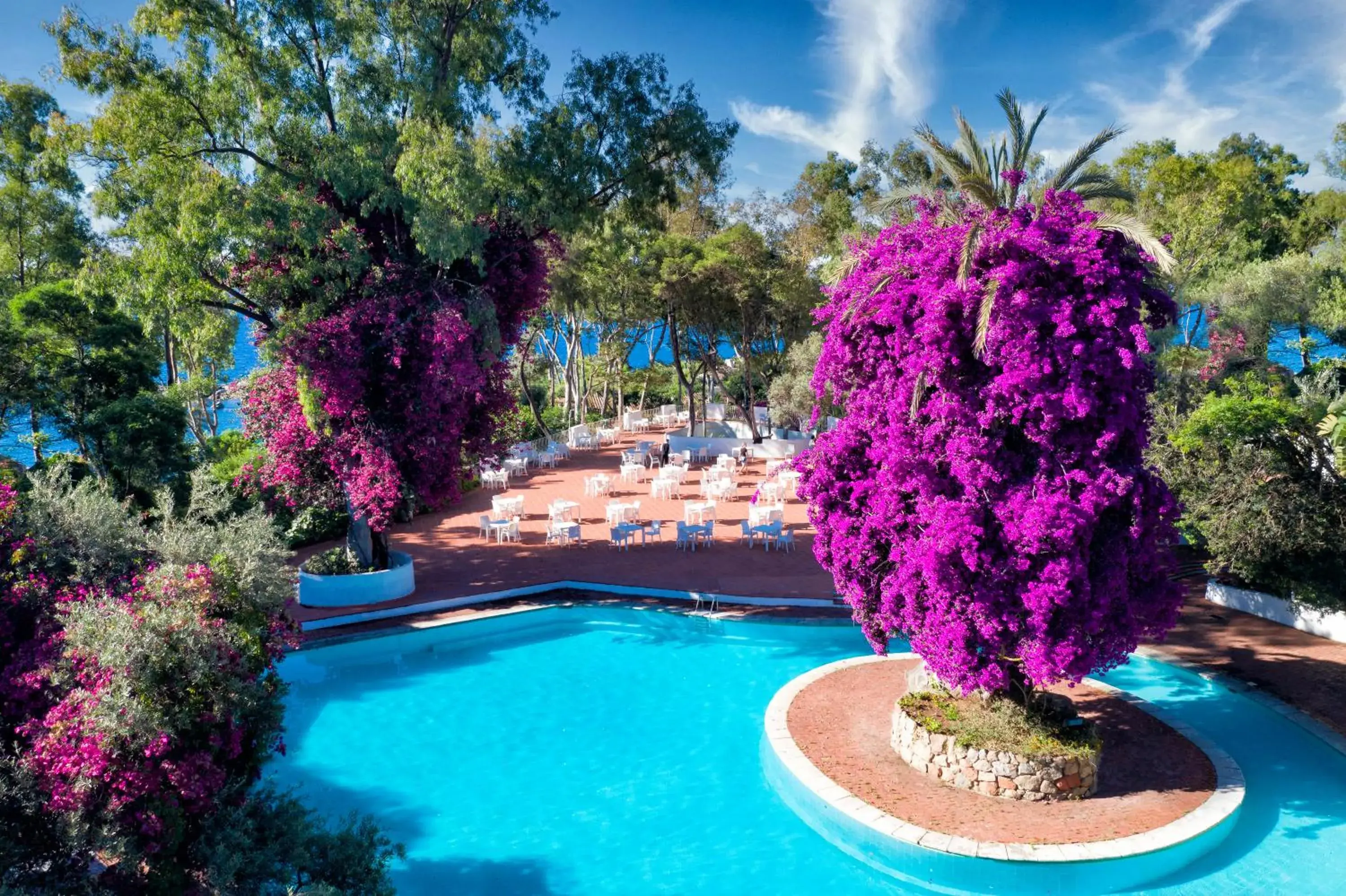 Swimming pool in Arbatax Park Resort - Telis Swimming pool in Arbatax Park Resort - Telis