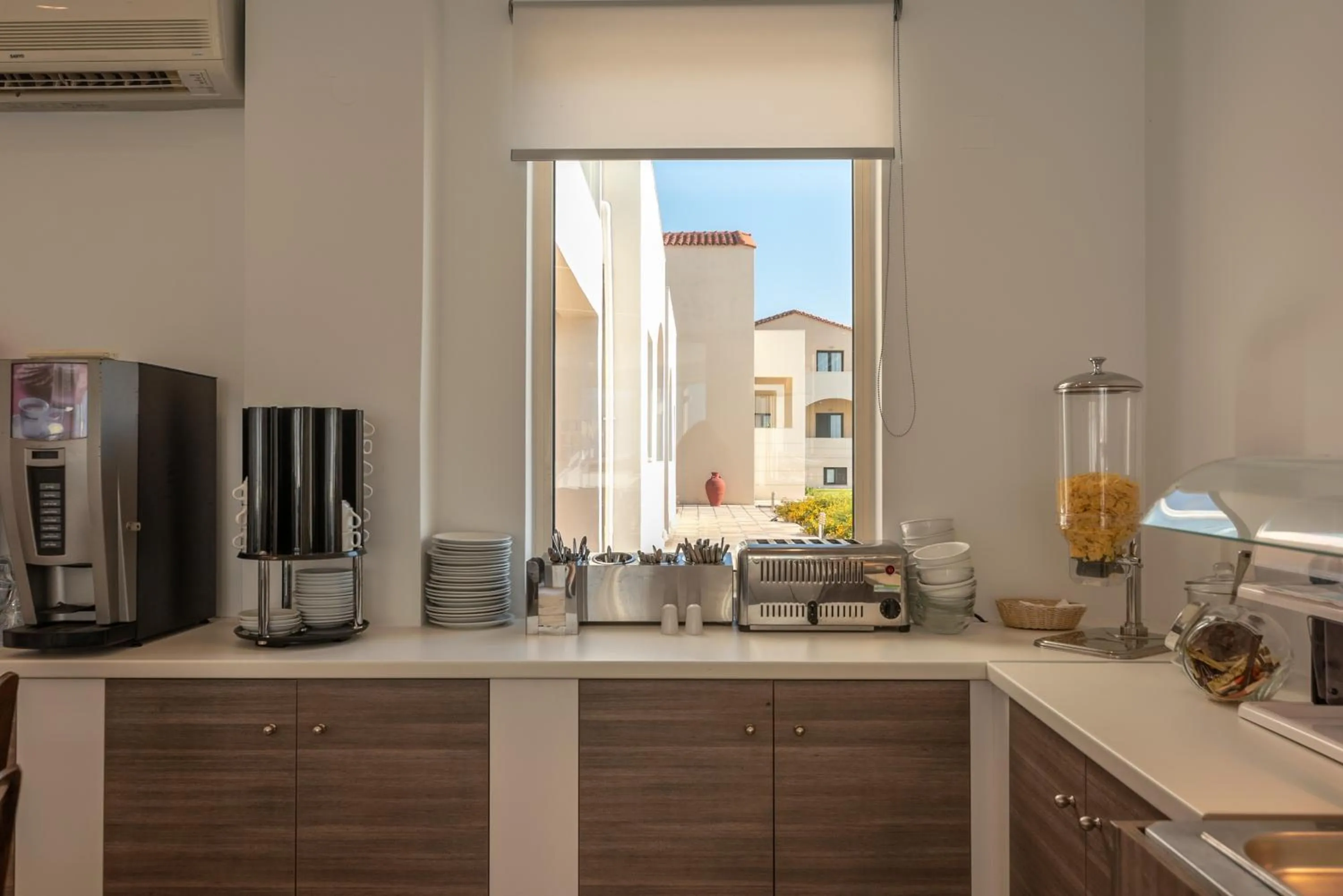 Coffee/tea facilities in GT Beach