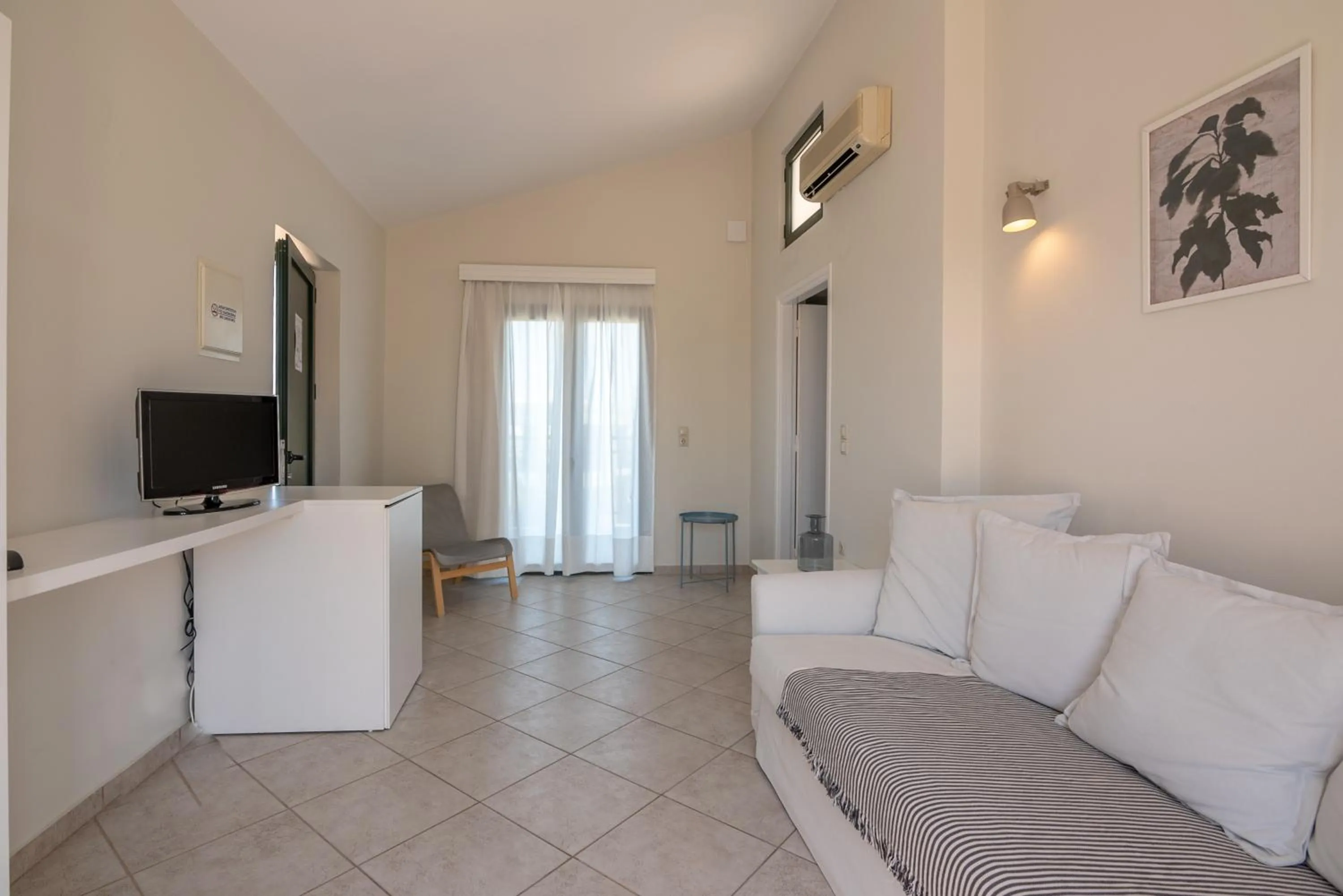 TV and multimedia in GT Beach