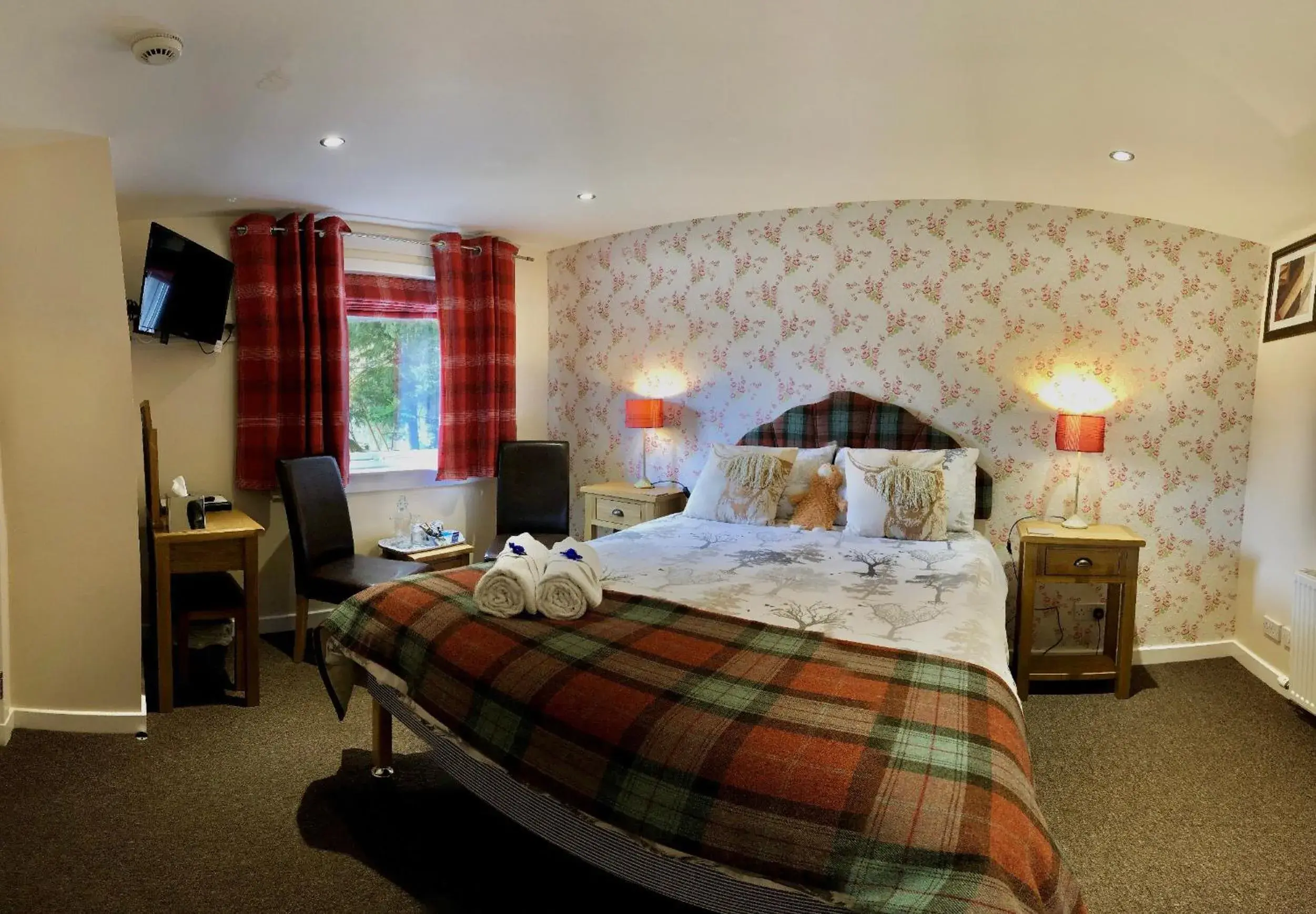 Double Room with Private Bathroom in Carisbrooke Guest House Double Room with Private Bathroom in Carisbrooke Guest House